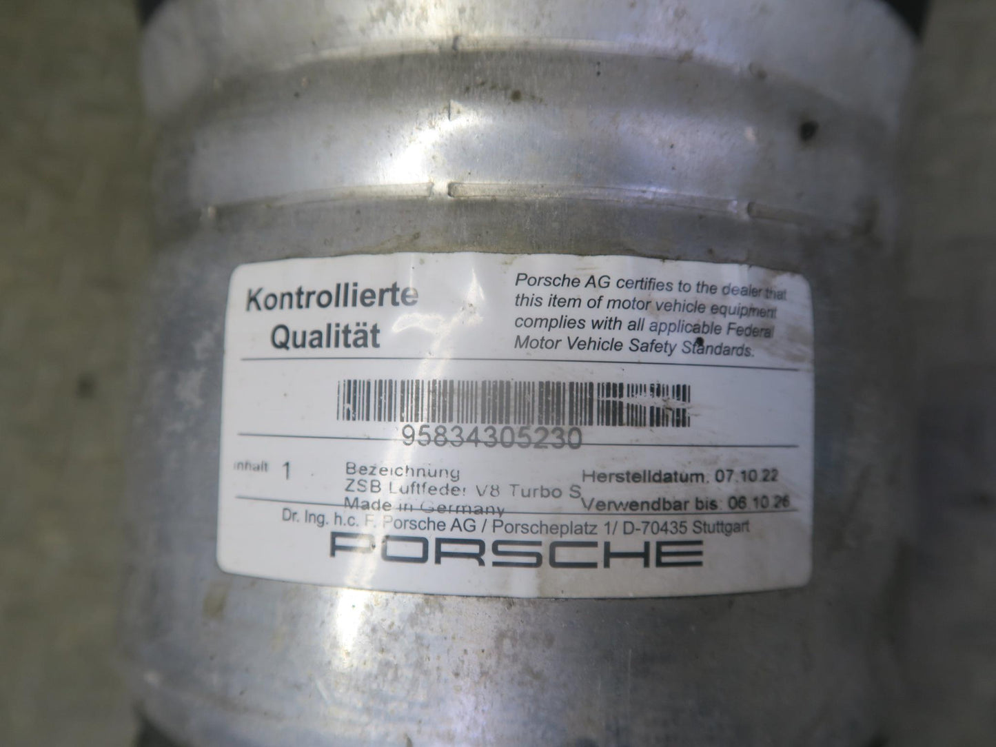 2011-2018 Porsche Cayenne 958 4.8 Turbo AWD Front Right Air Shock Strut Absorber