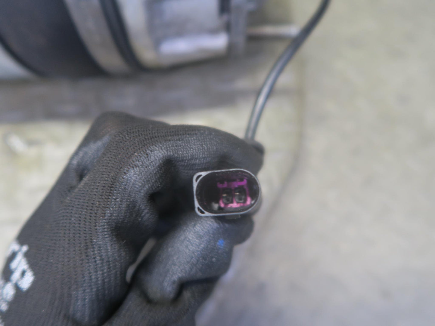 2011-2018 Porsche Cayenne 958 4.8 Turbo AWD Front Right Air Shock Strut Absorber