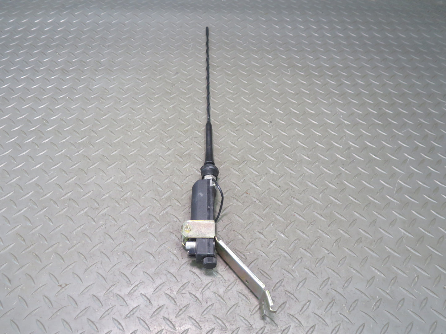 94-99 BMW E36 318iC Convertible Radio Antenna Assembly OEM