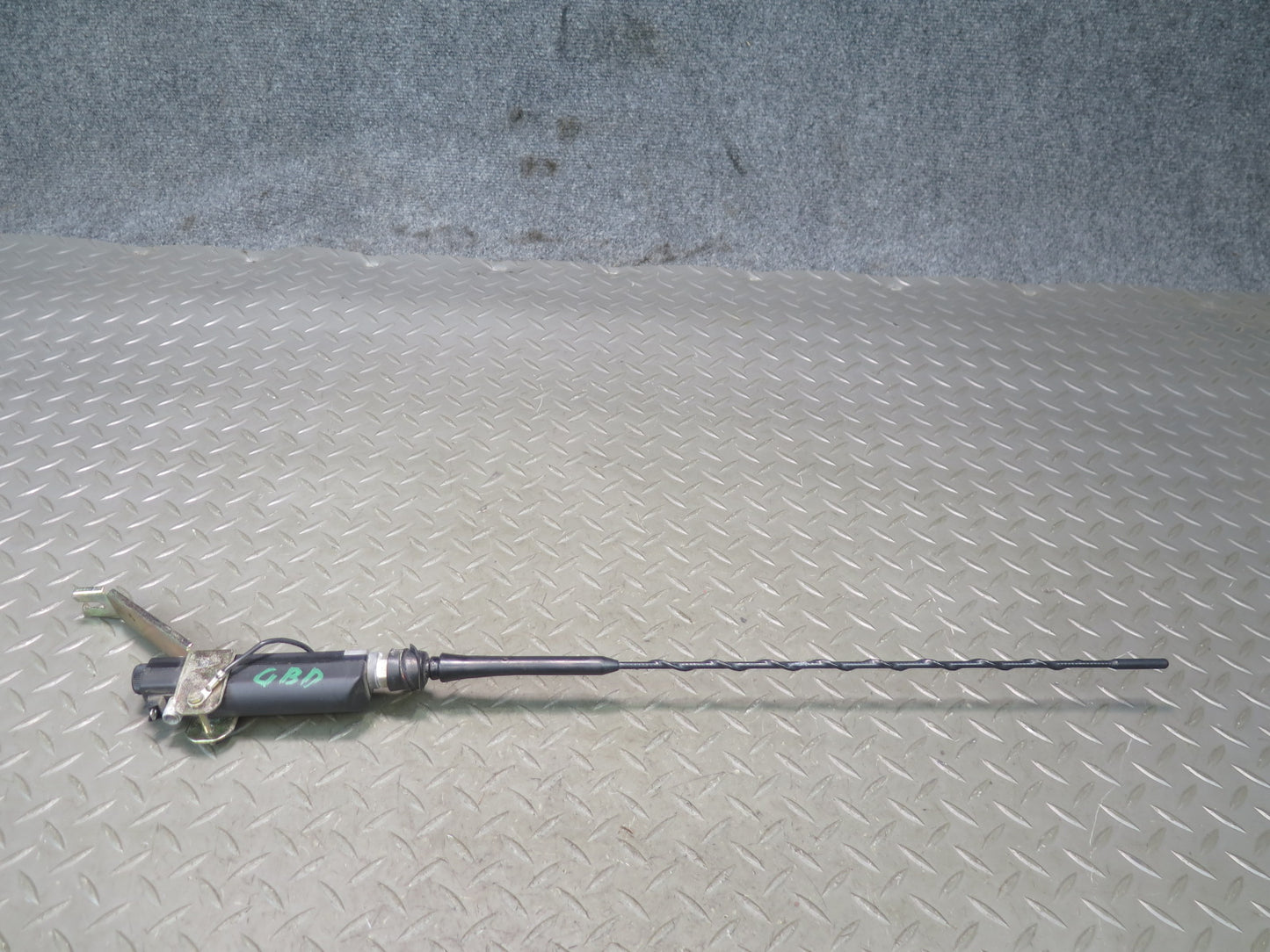 94-99 BMW E36 318iC Convertible Radio Antenna Assembly OEM