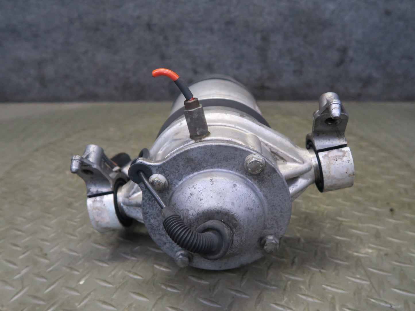 2011-2018 Porsche Cayenne 958 4.8L Turbo AWD Rear Left Air Shock Strut Absorber