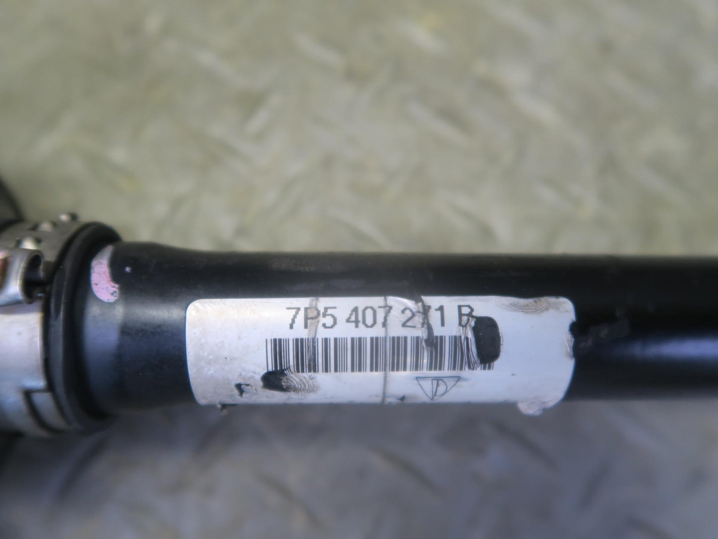 2011-2018 Porsche Cayenne 958 AWD Front Left or Right Suspension Axle Shaft