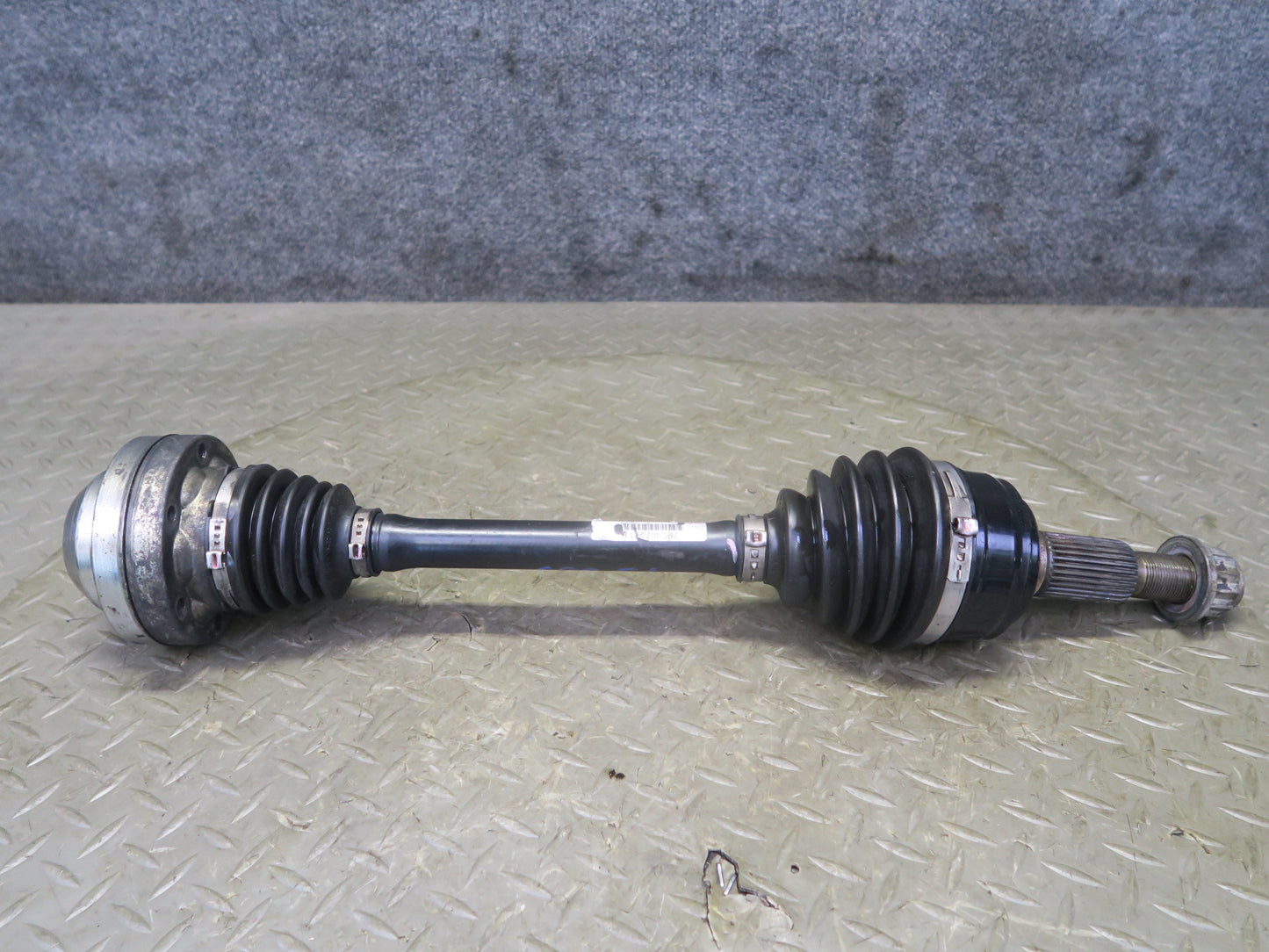 2011-2018 Porsche Cayenne 958 AWD Front Left or Right Suspension Axle Shaft