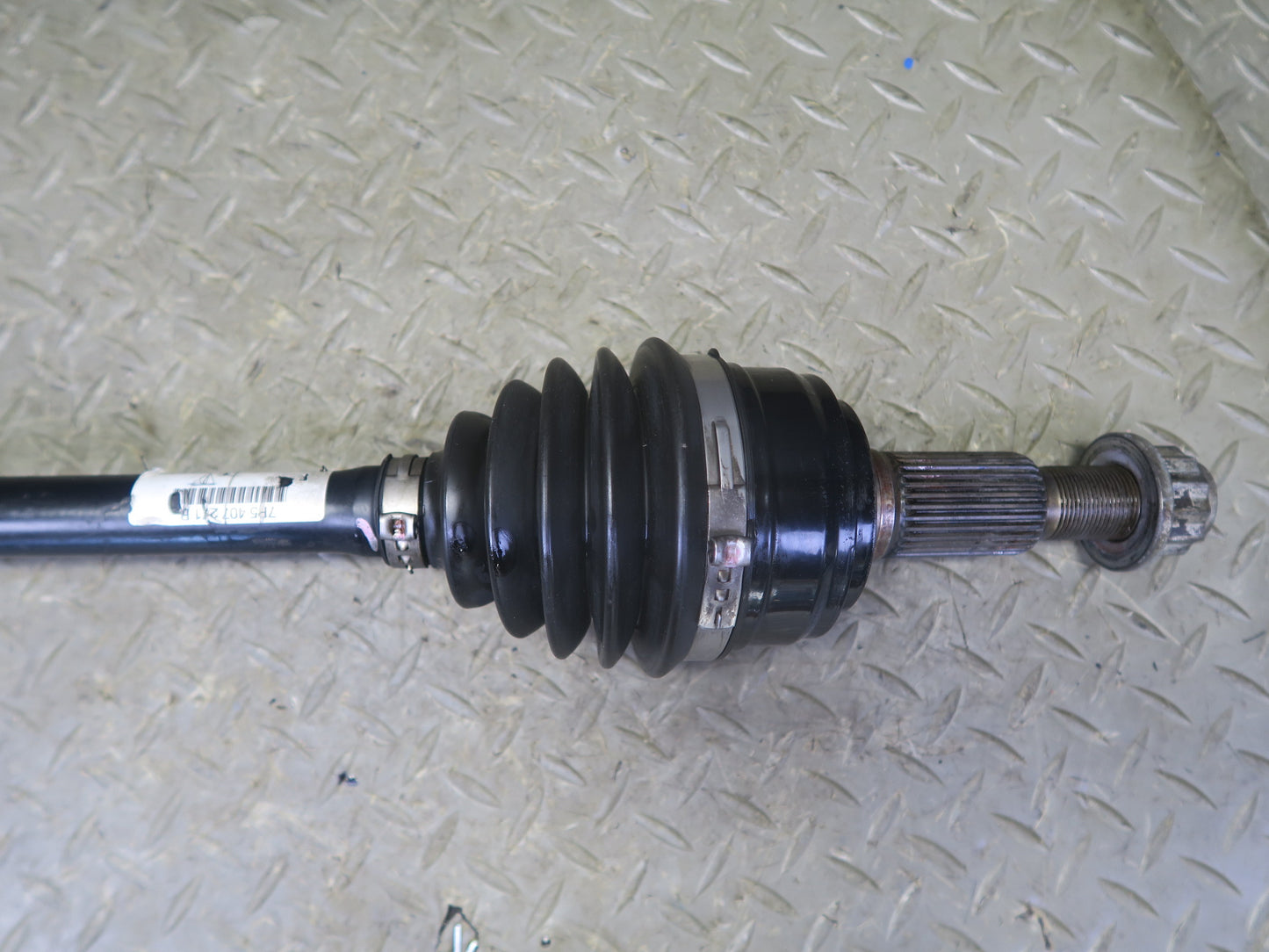 2011-2018 Porsche Cayenne 958 AWD Front Left or Right Suspension Axle Shaft