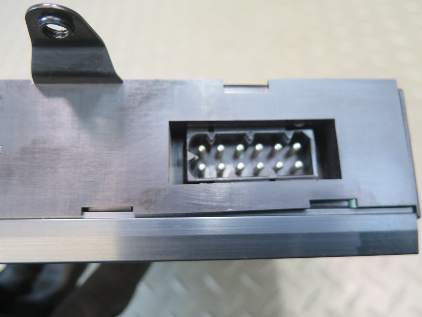 96-99 BMW E36 318iC Convertible Alpine Audio Amplifier AMP 8371023 OEM