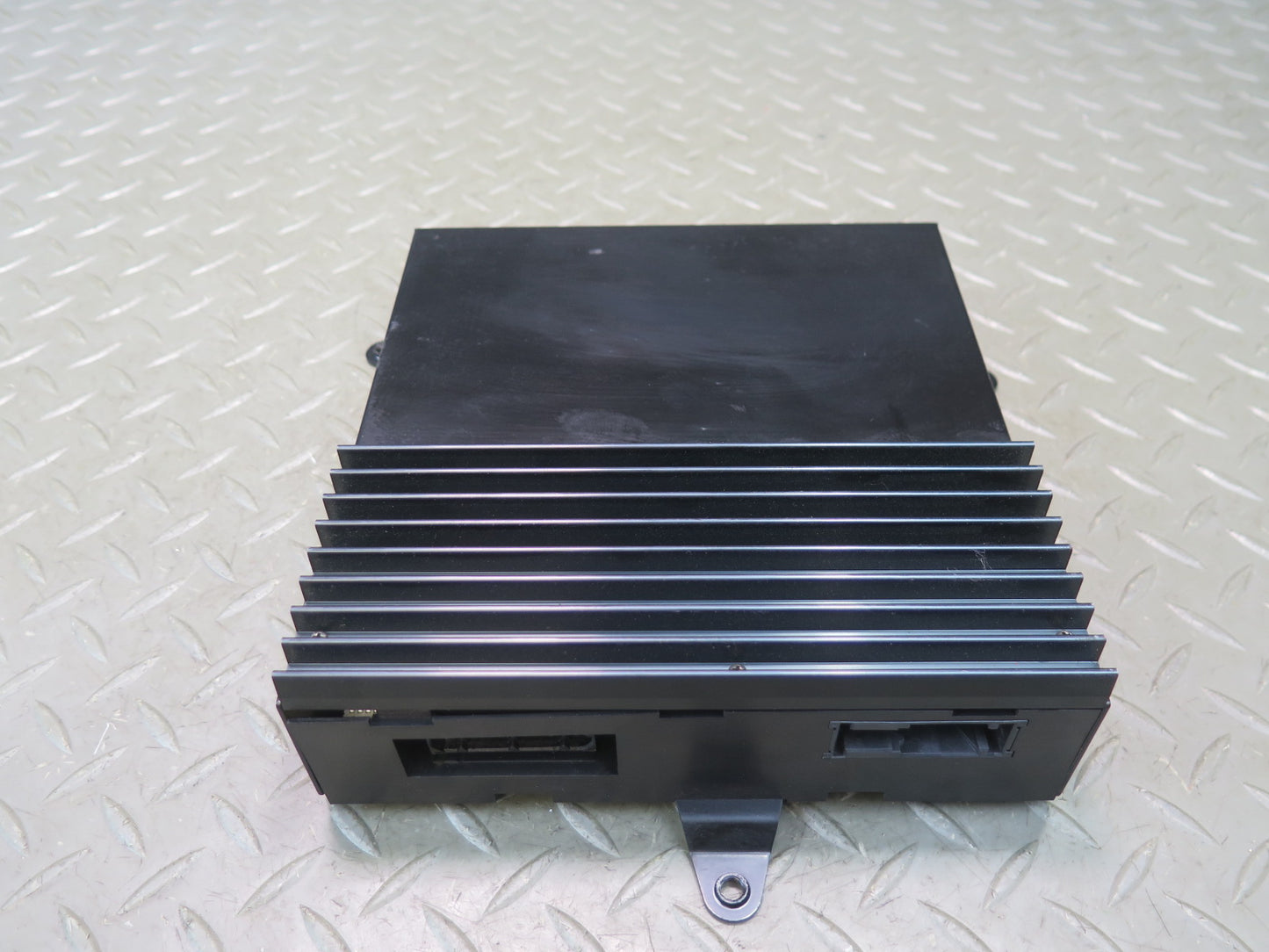 96-99 BMW E36 318iC Convertible Alpine Audio Amplifier AMP 8371023 OEM