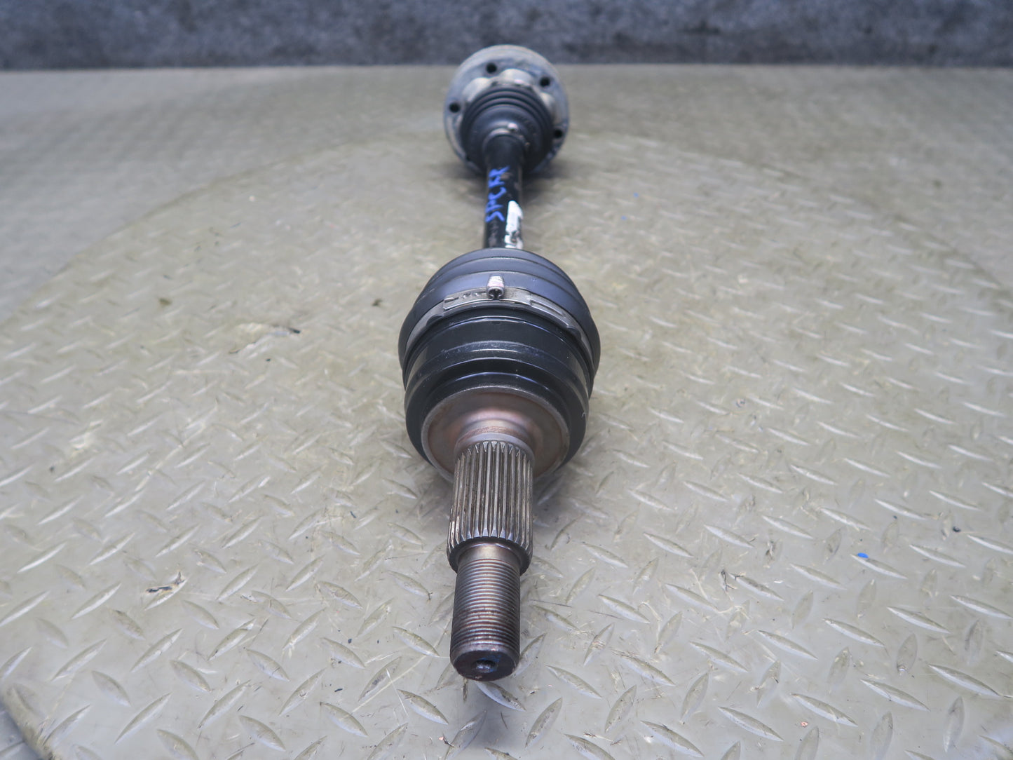 2011-2018 Porsche Cayenne 958 AWD Front Left or Right Suspension Axle Shaft