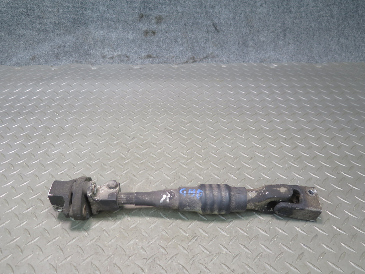95-99 BMW E36 318ic Steering Column Lower U Joint Shaft OEM