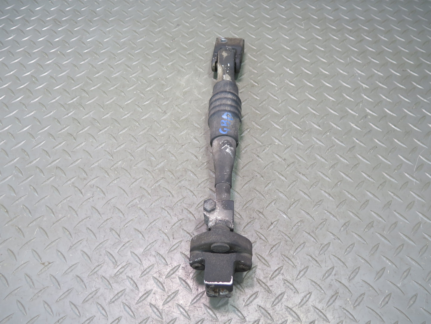 95-99 BMW E36 318ic Steering Column Lower U Joint Shaft OEM