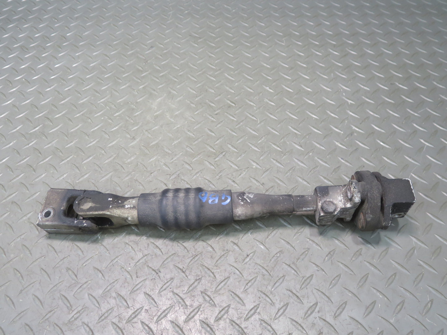 95-99 BMW E36 318ic Steering Column Lower U Joint Shaft OEM