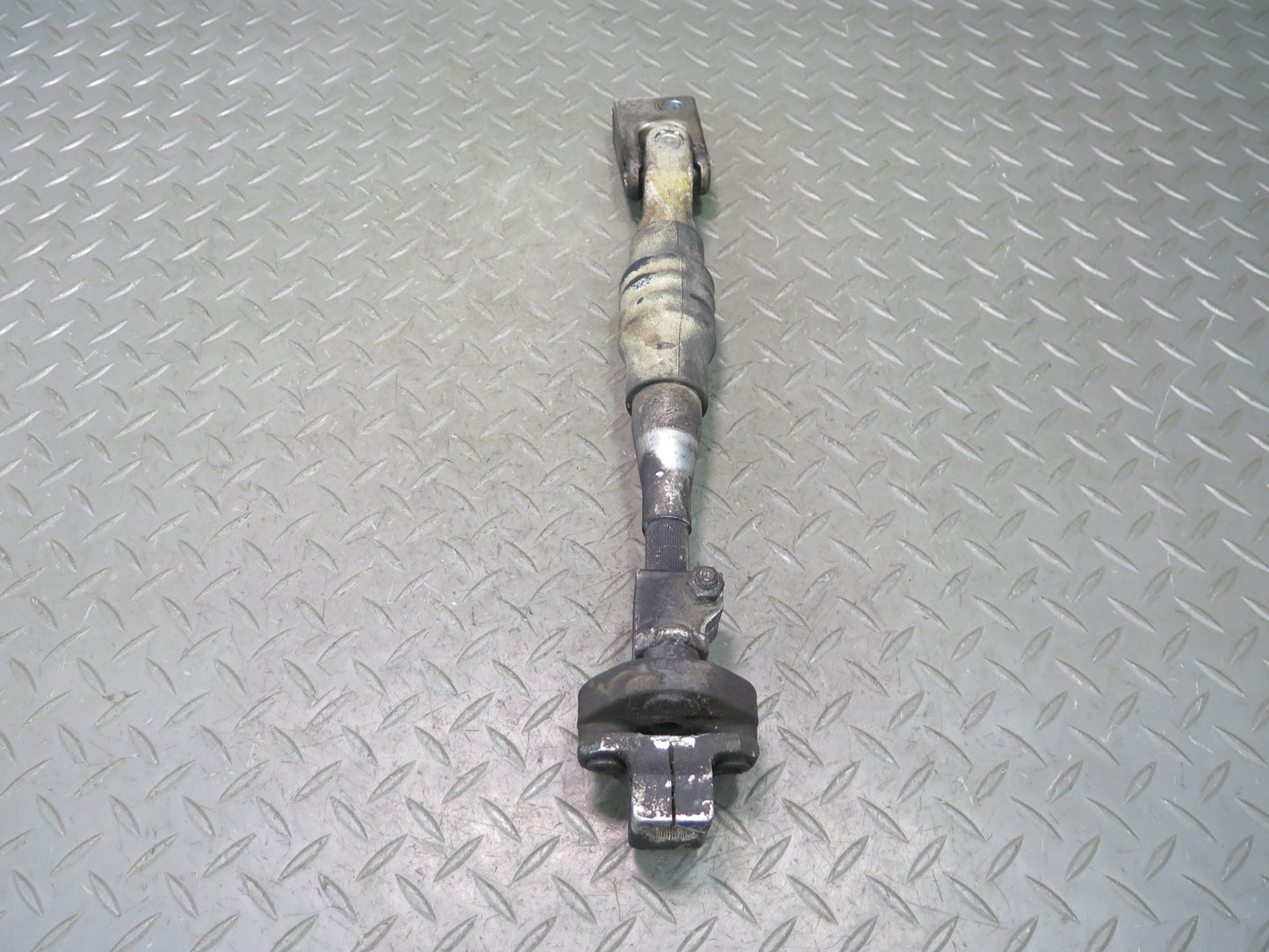 95-99 BMW E36 318ic Steering Column Lower U Joint Shaft OEM