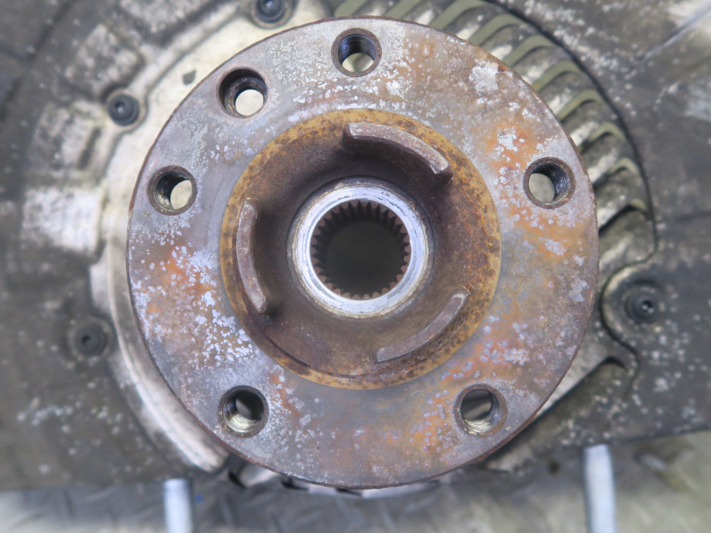 2011-2018 Porsche Cayenne 958 AWD Front Right Spindle Knuckle Wheel Hub Bearing