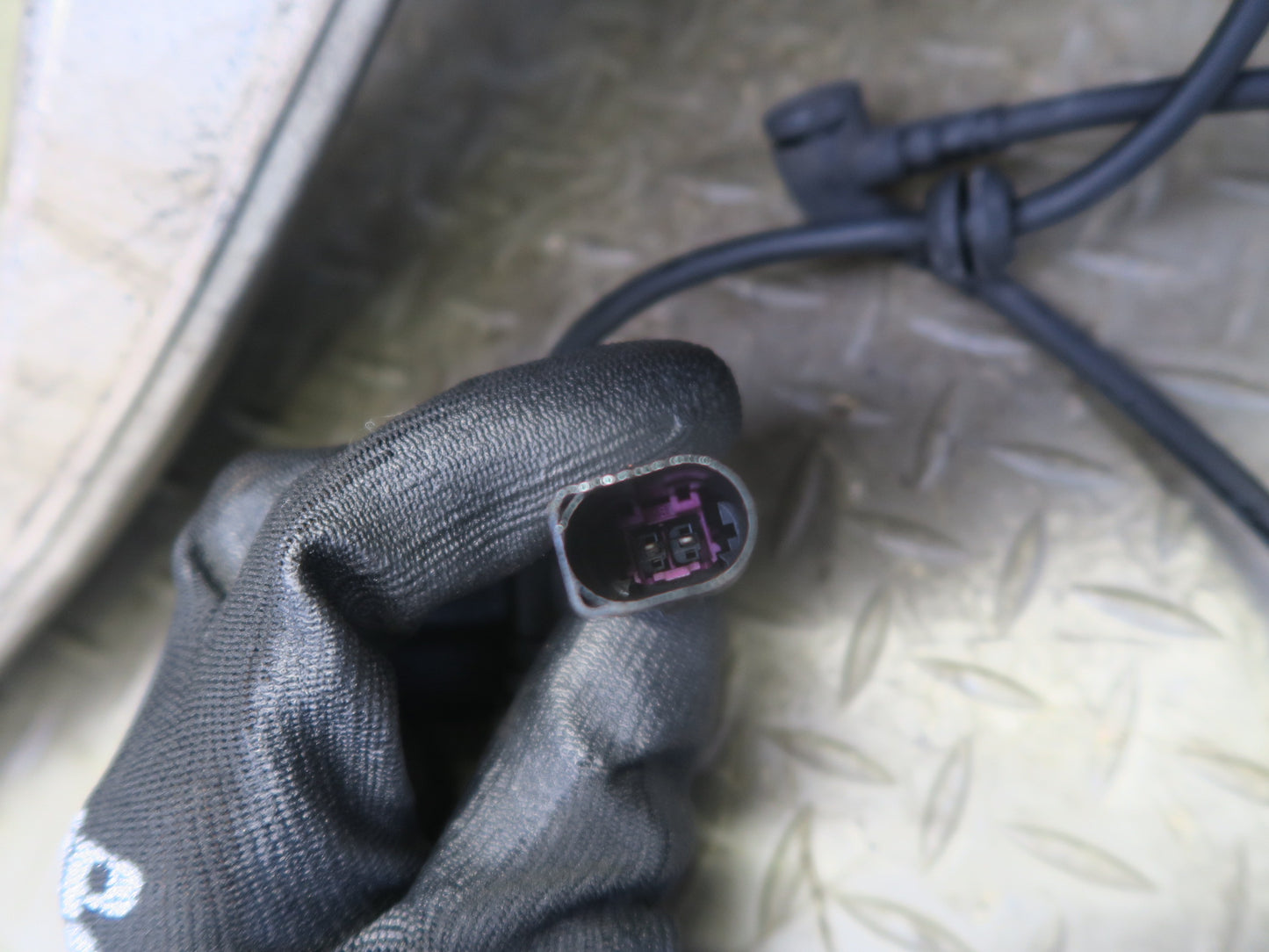 2011-2018 Porsche Cayenne 958 AWD Front Right Spindle Knuckle Wheel Hub Bearing