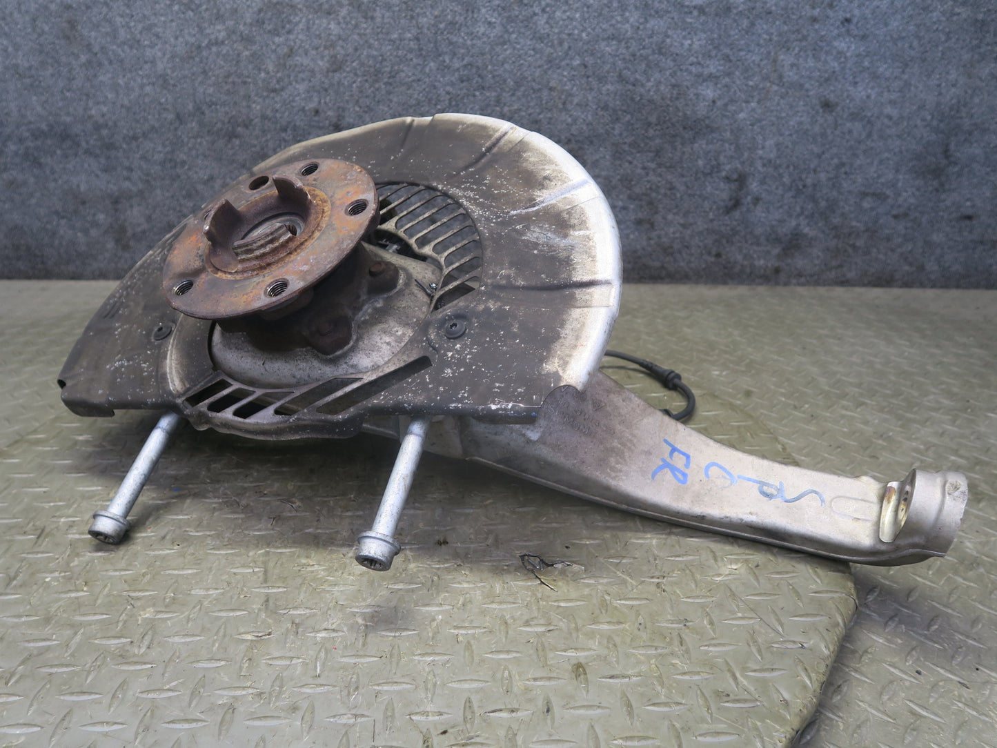 2011-2018 Porsche Cayenne 958 AWD Front Right Spindle Knuckle Wheel Hub Bearing