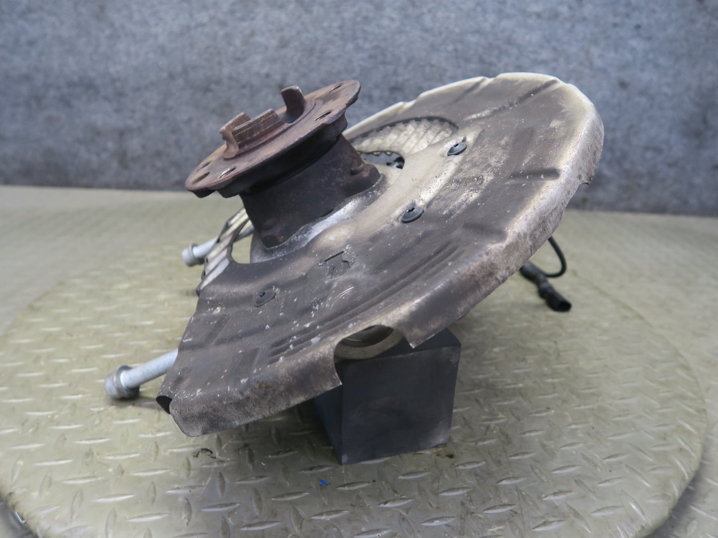 2011-2018 Porsche Cayenne 958 AWD Front Left Spindle Knuckle Wheel Hub Bearing