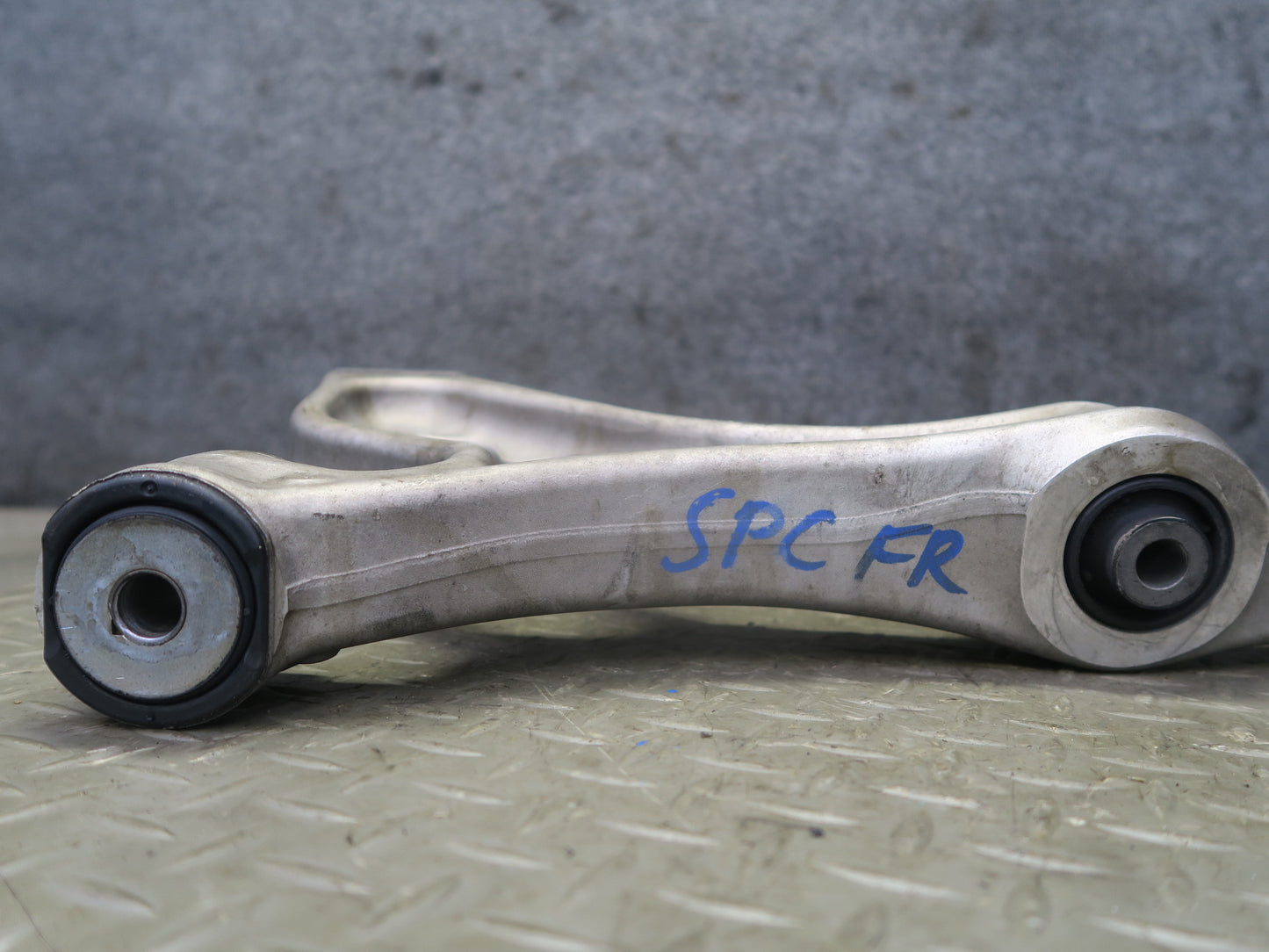 2011-2018 Porsche Cayenne 958 Front Right Upper & Lower Control Arm Set