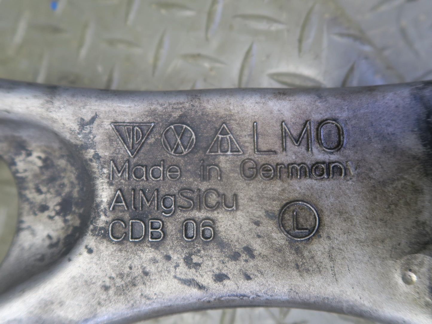 2011-2018 Porsche Cayenne 958 Front Left Upper & Lower Control Arm Set