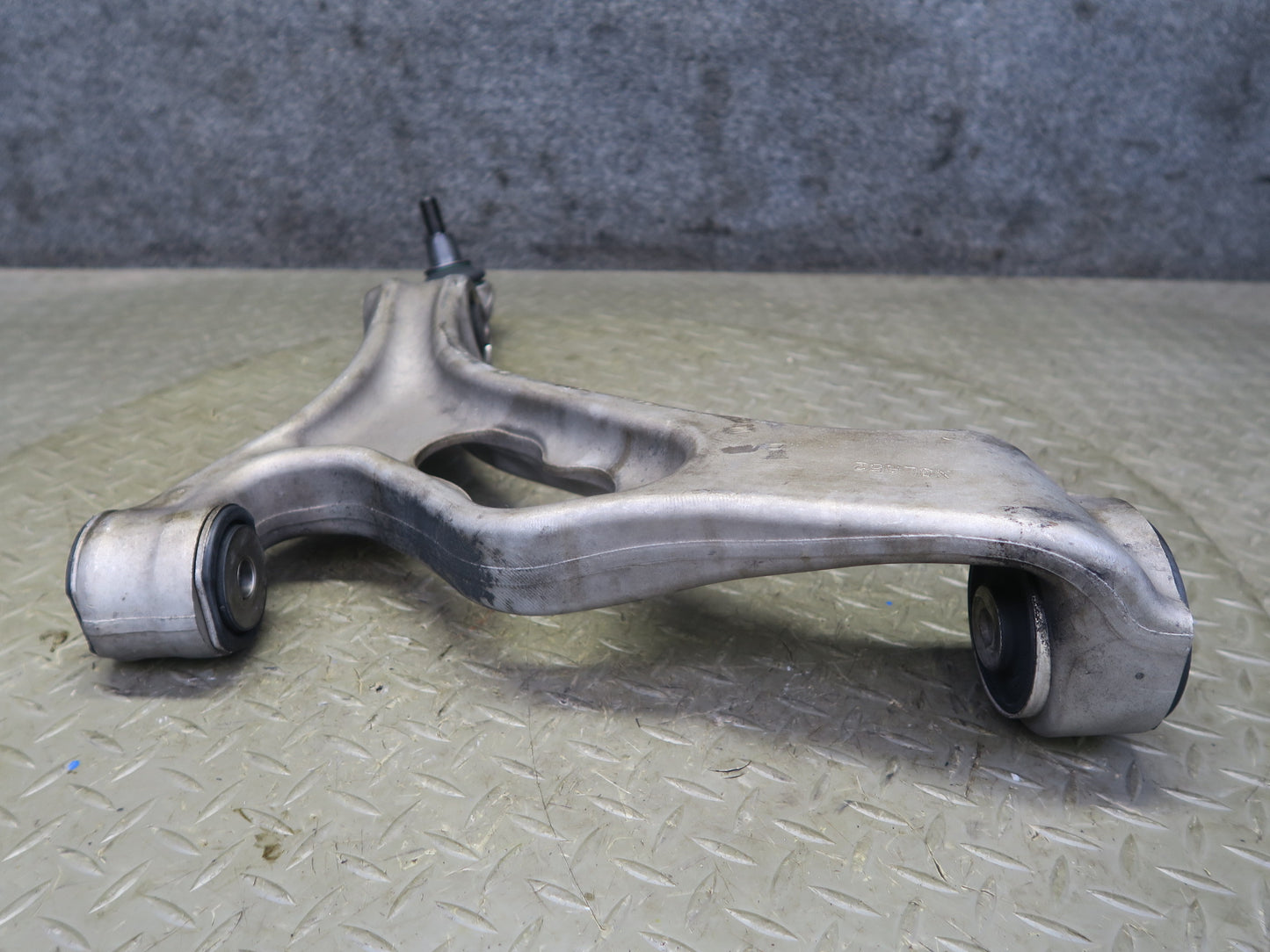 2011-2018 Porsche Cayenne 958 Front Left Upper & Lower Control Arm Set