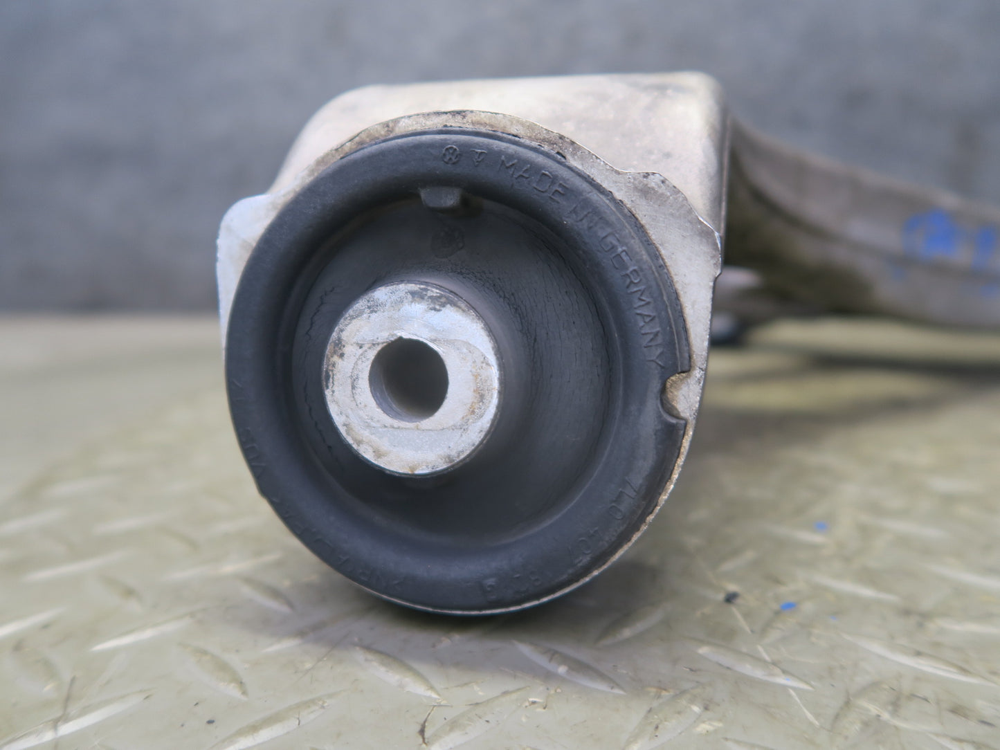 2011-2018 Porsche Cayenne 958 Front Left Upper & Lower Control Arm Set