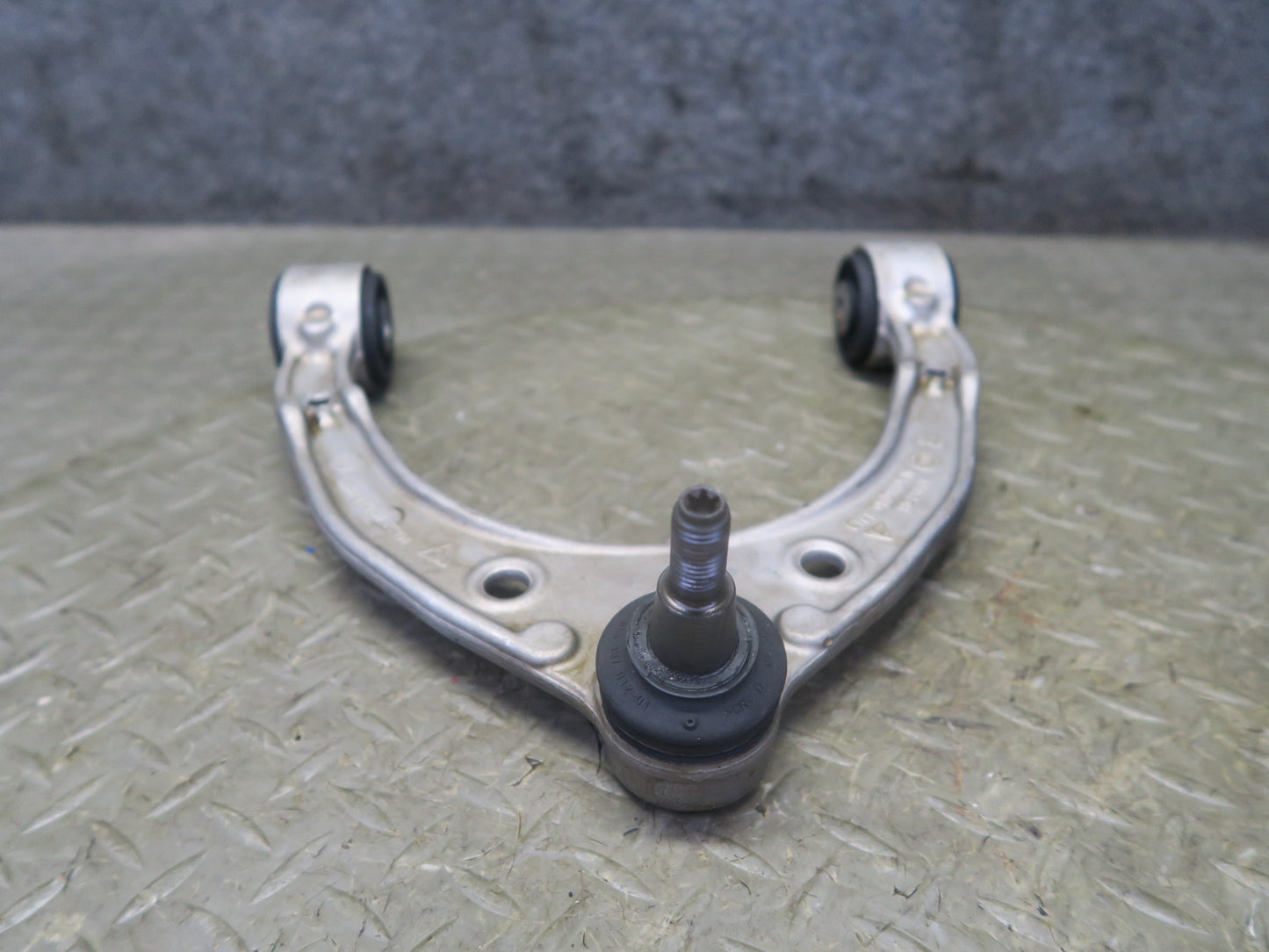 2011-2018 Porsche Cayenne 958 Front Left Upper & Lower Control Arm Set