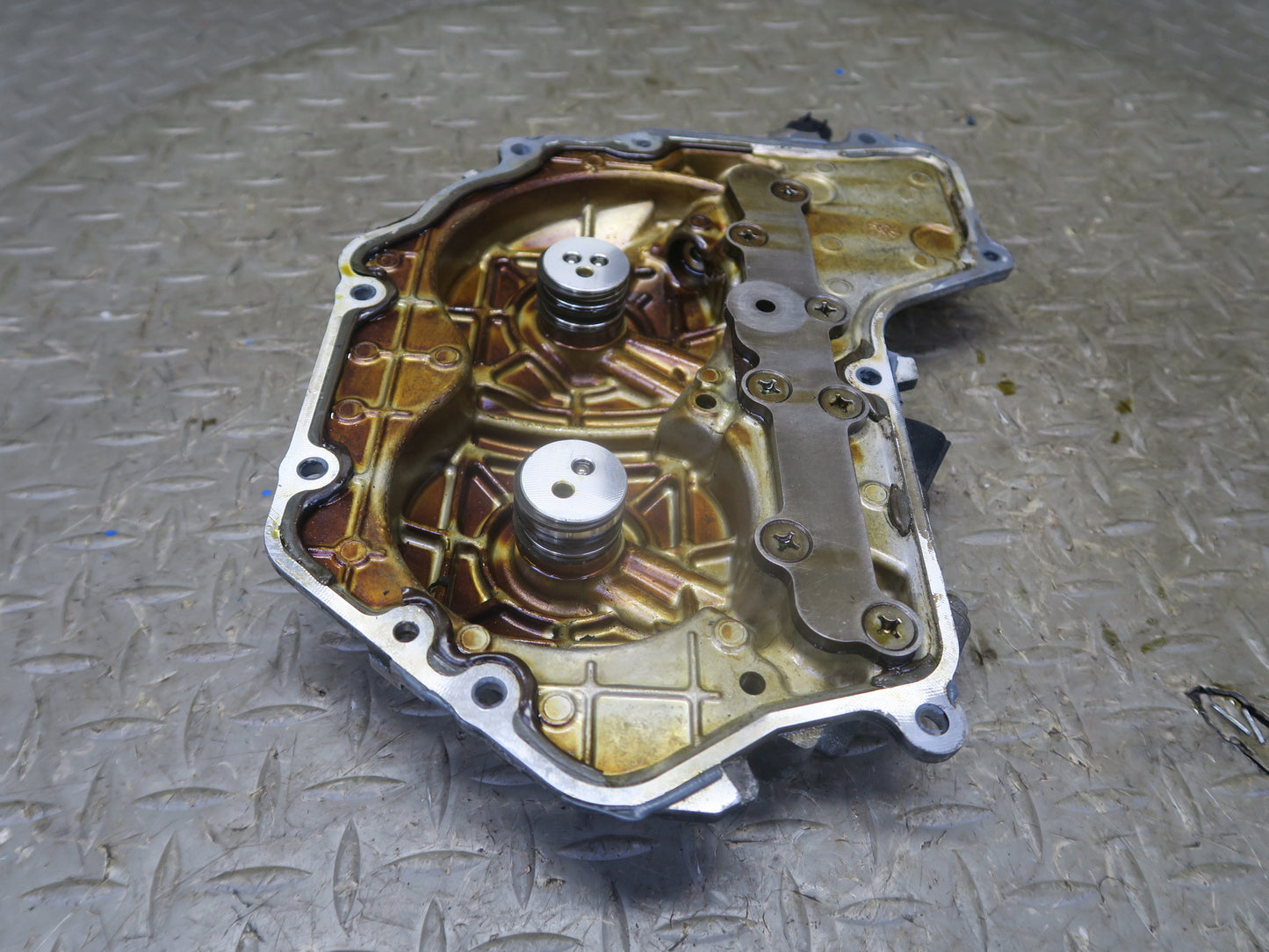 2014-2017 Infiniti QX60 2.5L Hybrid QR25DER Engine Valve Timing Solenoid Cover