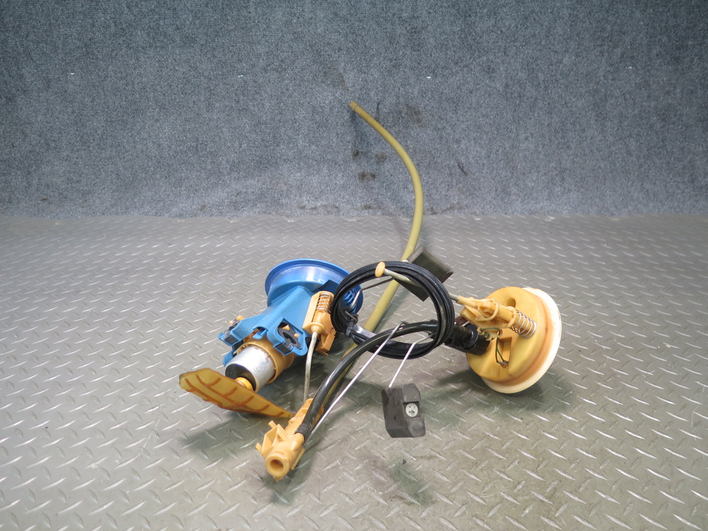 1997 BMW E36 318iC M44 Set of 2 Fuel Pump Level Sensor Sending Unit OEM