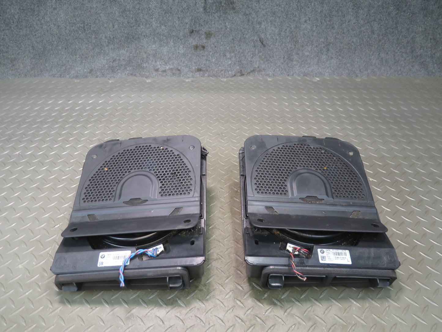 14-16 BMW F32 F33 435I Left & Right Under Seat Hi-fi Subwoofer Speaker Set OEM