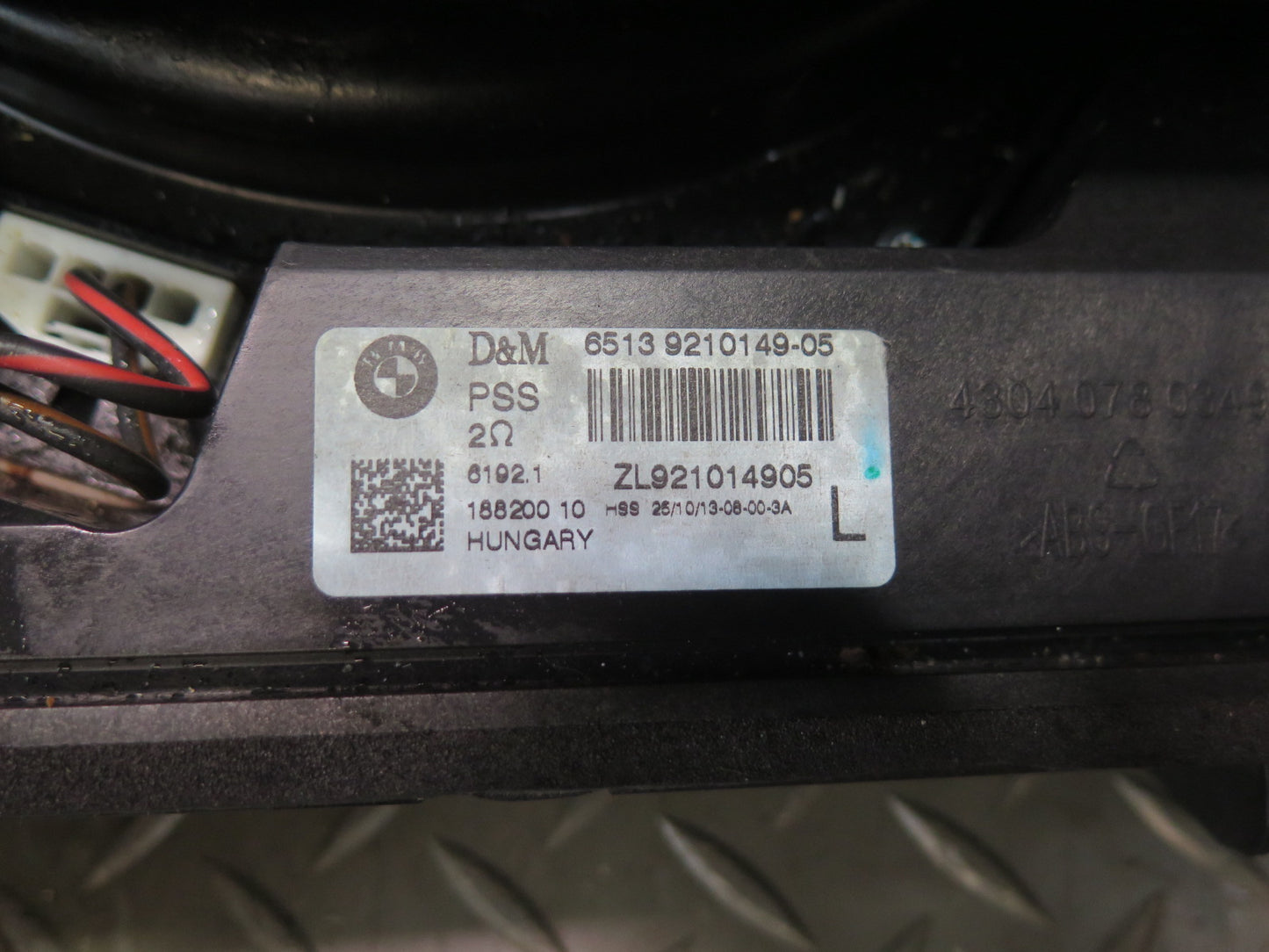 14-16 BMW F32 F33 435I Left & Right Under Seat Hi-fi Subwoofer Speaker Set OEM