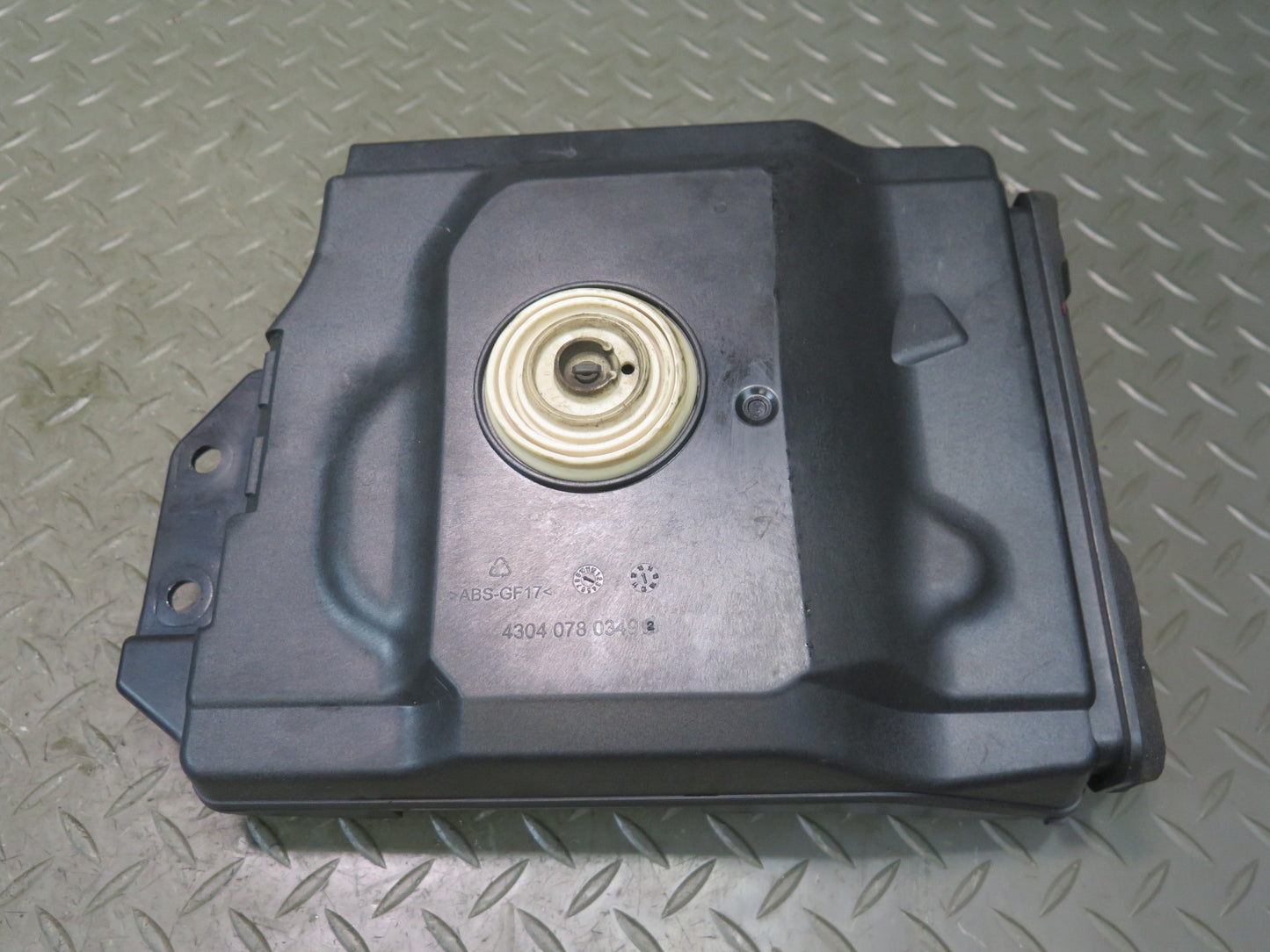 14-16 BMW F32 F33 435I Left & Right Under Seat Hi-fi Subwoofer Speaker Set OEM