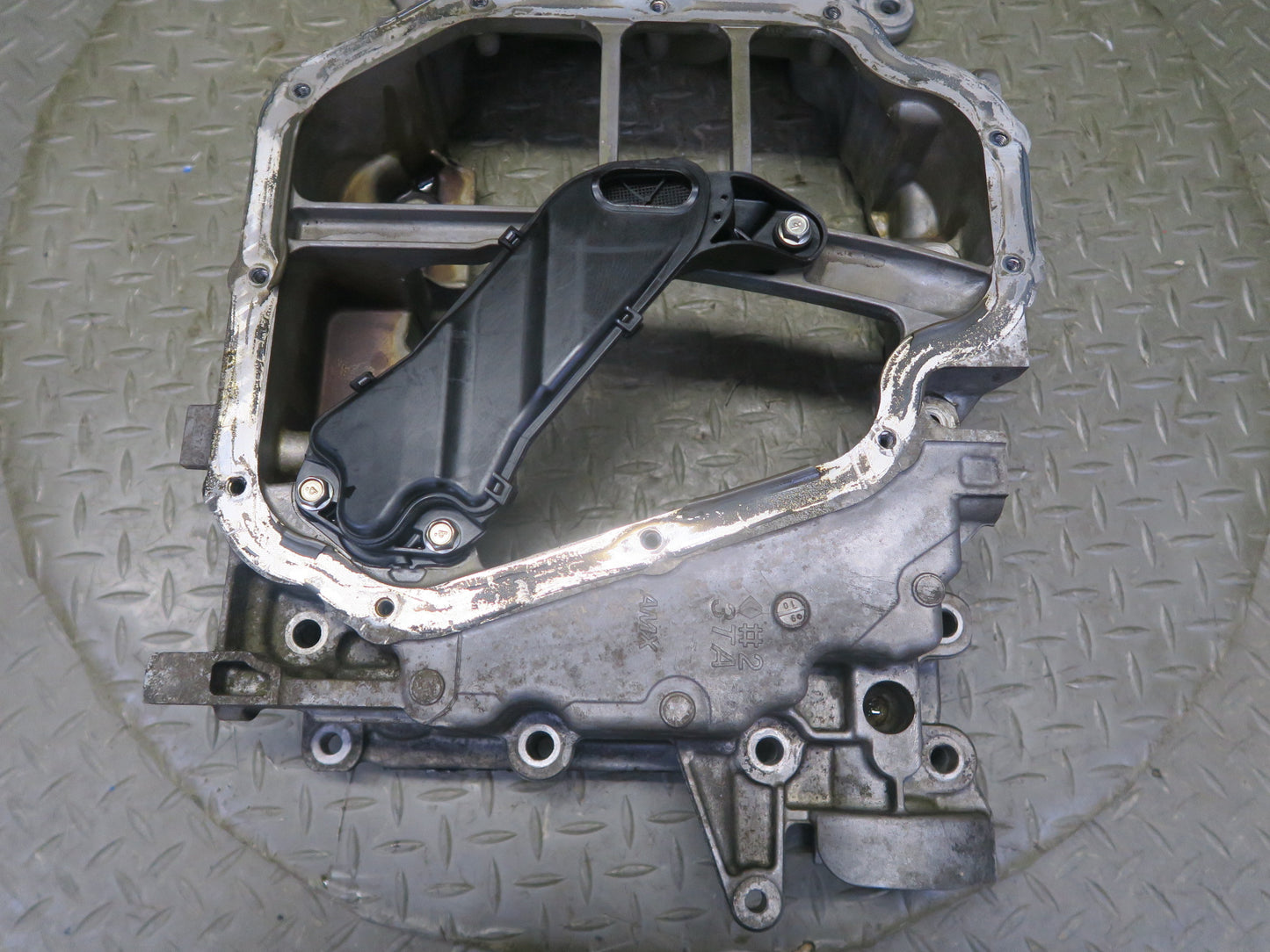 2014-2017 Infiniti QX60 2.5L Hybrid QR25DER Engine Upper Oil Pan