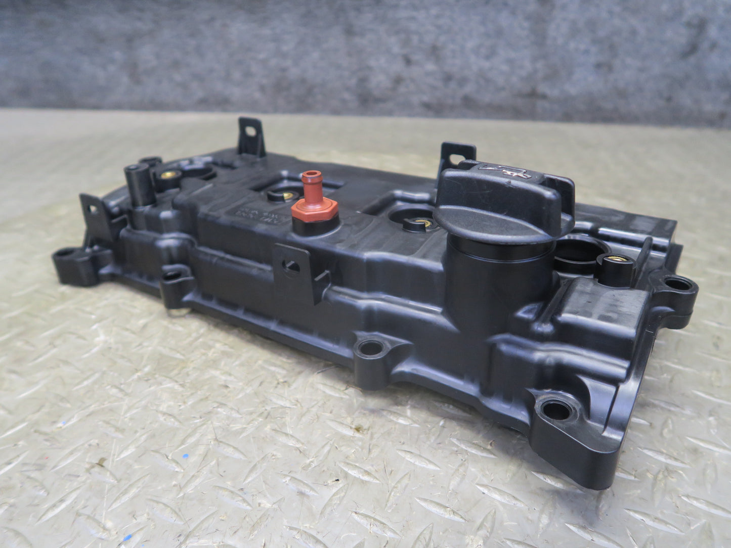 2014-2017 Infiniti QX60 2.5L Hybrid QR25DER Engine Cylinder Head Valve Cover