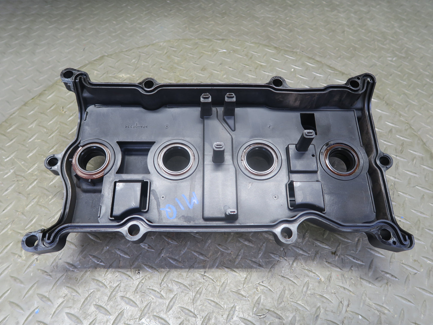 2014-2017 Infiniti QX60 2.5L Hybrid QR25DER Engine Cylinder Head Valve Cover