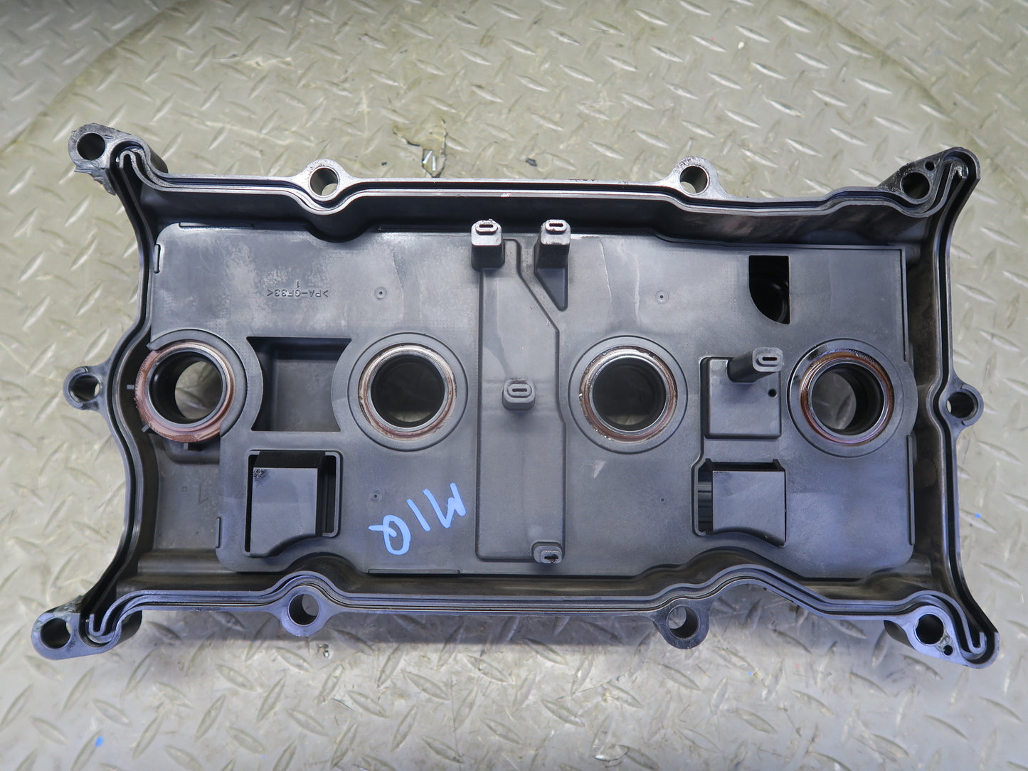2014-2017 Infiniti QX60 2.5L Hybrid QR25DER Engine Cylinder Head Valve Cover