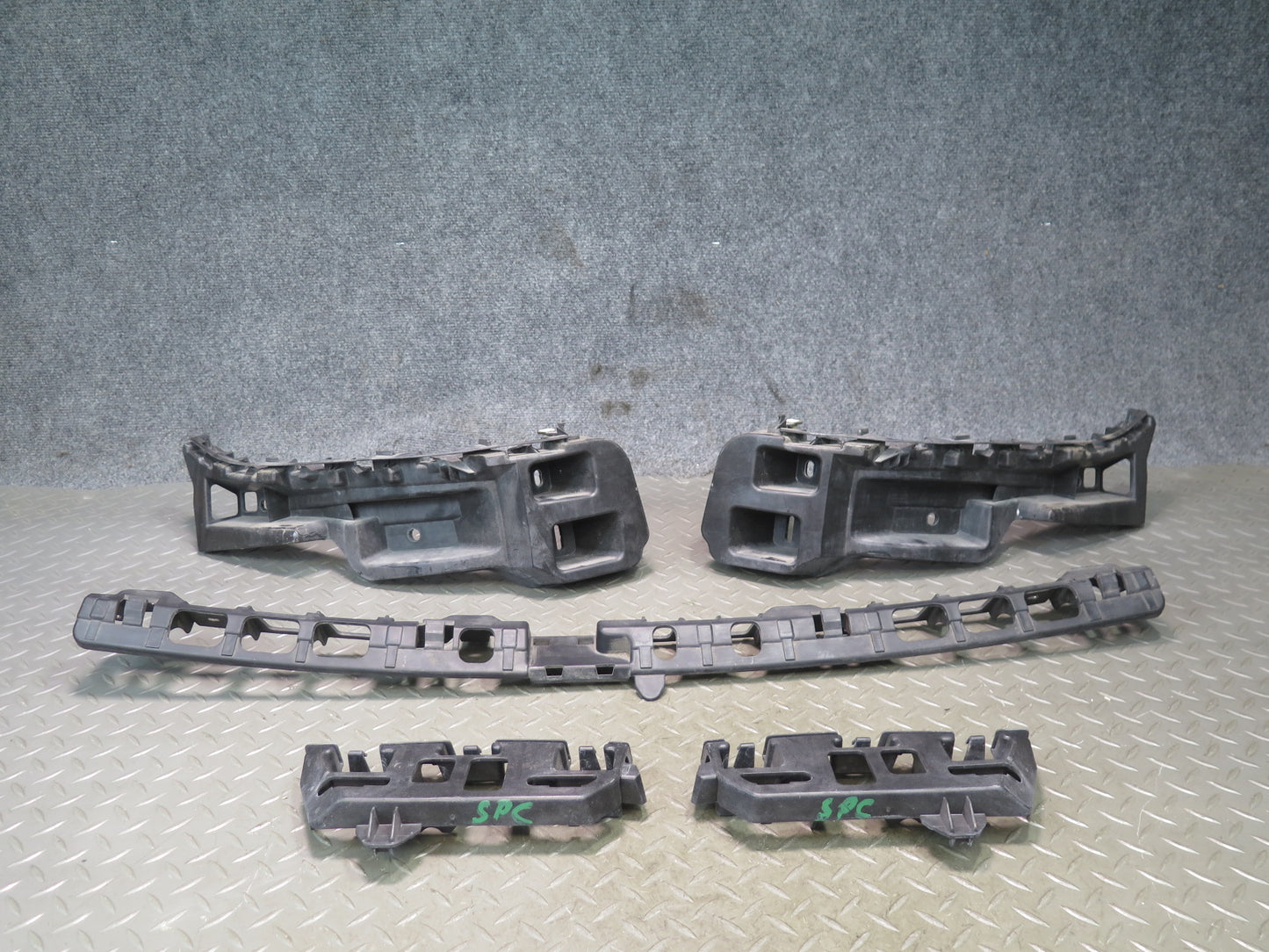 2015-2018 Porsche Cayenne 958.2 Rear Bumper Mount Bracket Support Set of 5