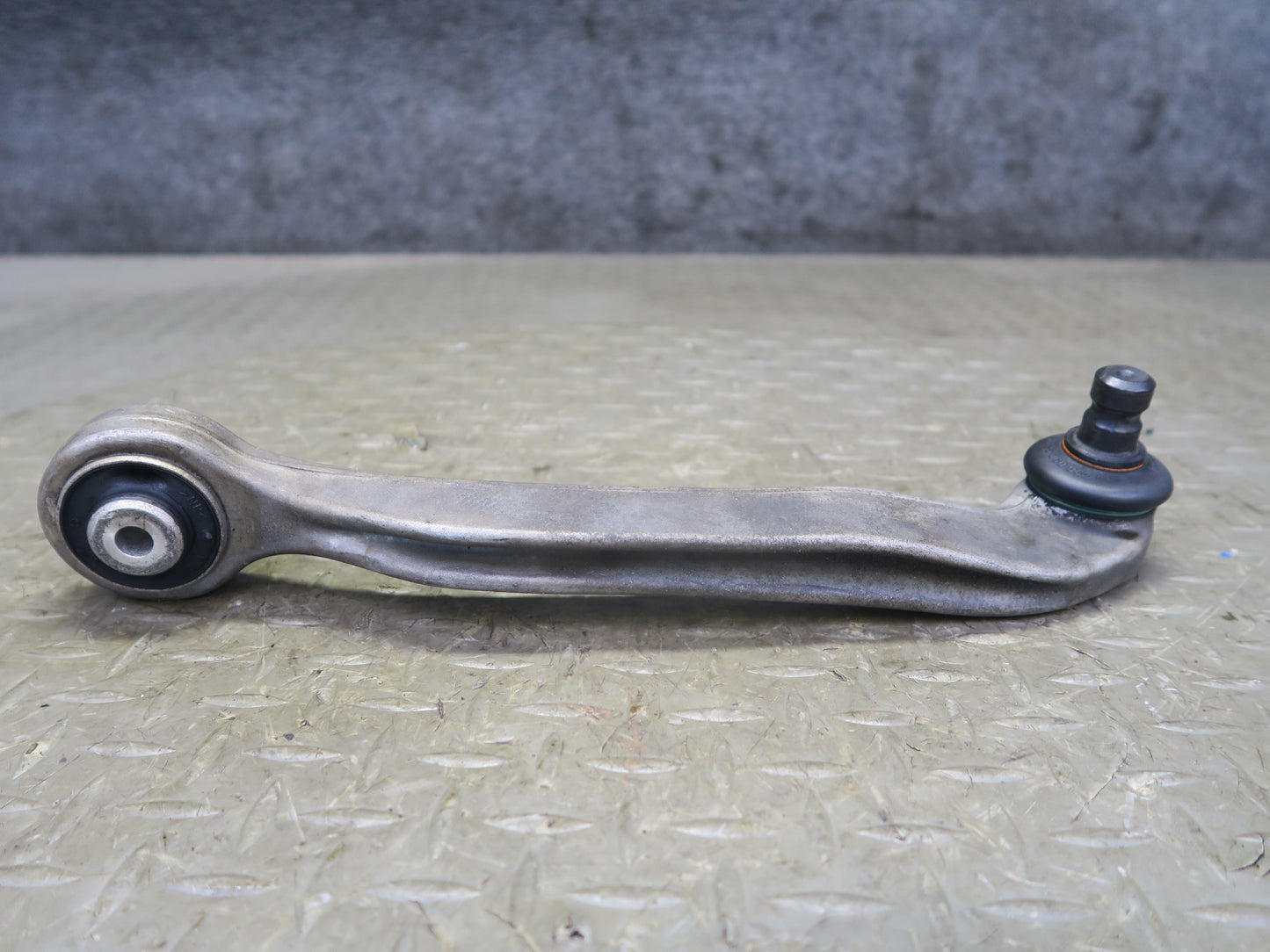 2006-2012 Bentley Continental Flying Spur Front Right Upper Control Arm Set of 2