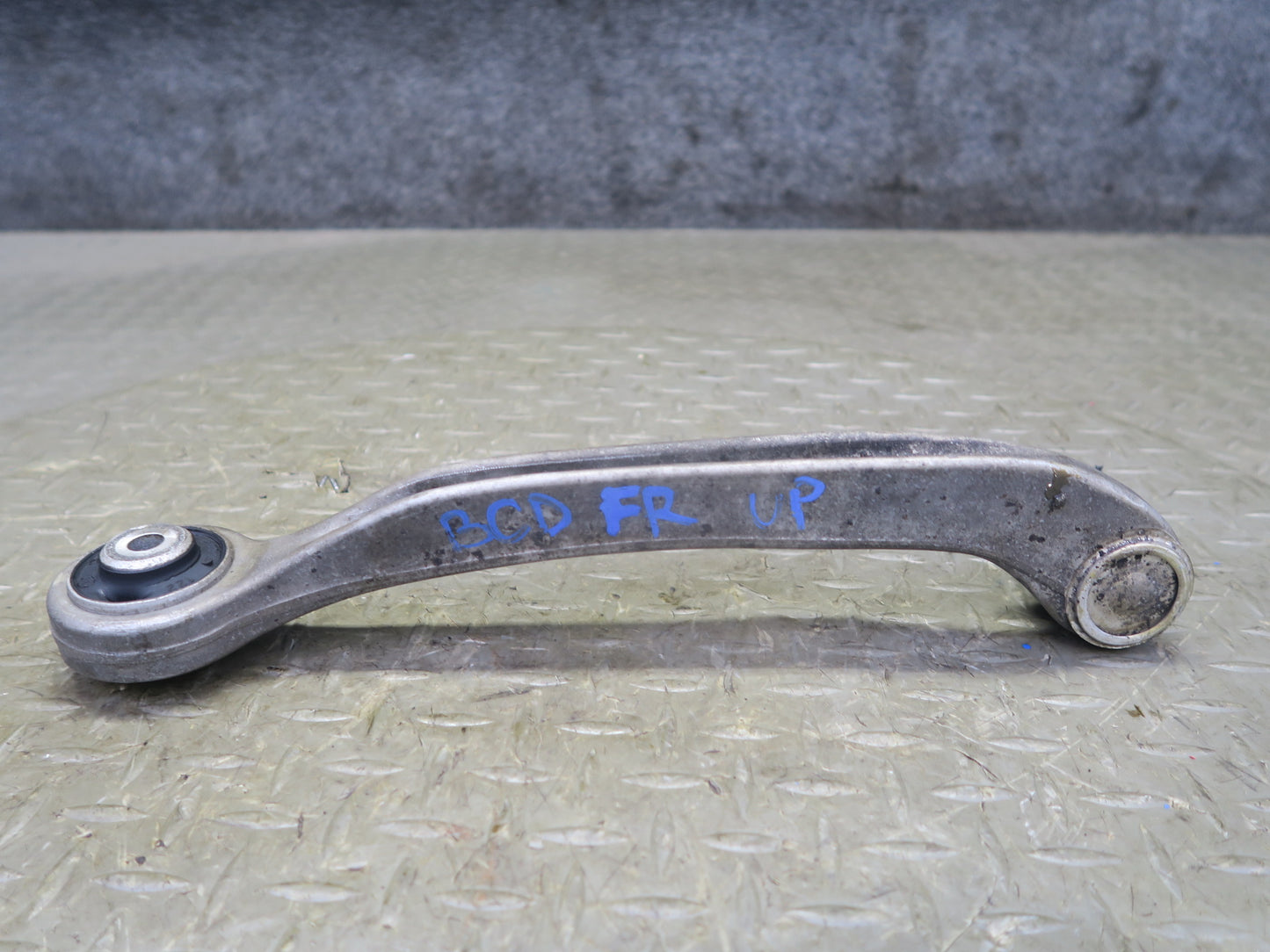 2006-2012 Bentley Continental Flying Spur Front Right Upper Control Arm Set of 2