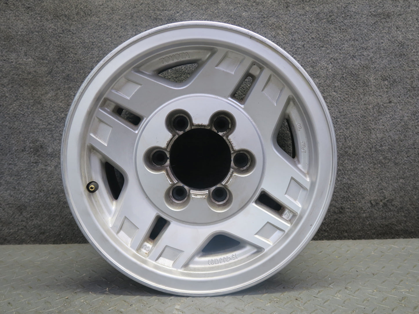 91-92 Toyota Land Cruiser FJ80 R15 15" 8-SPOKE Alloy Wheel Rim 15X7J ET10 Set