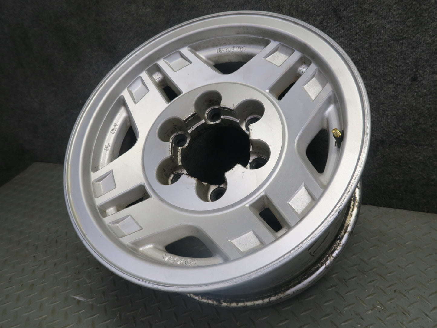 91-92 Toyota Land Cruiser FJ80 R15 15" 8-SPOKE Alloy Wheel Rim 15X7J ET10 Set
