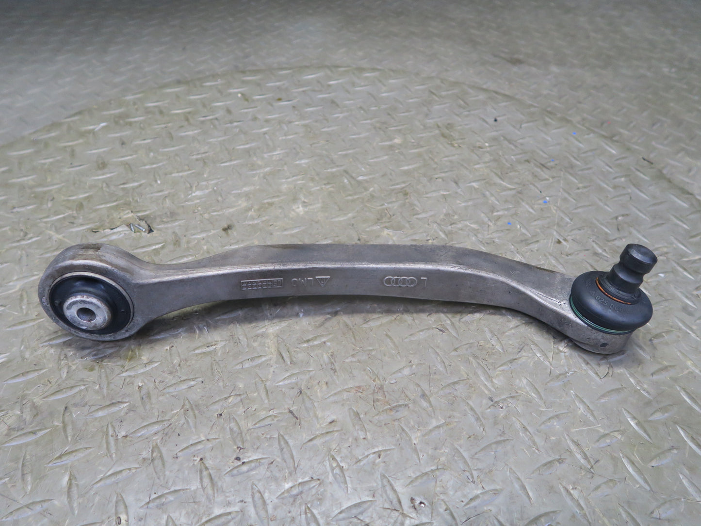 2006-2012 Bentley Continental Flying Spur Front Left Upper Control Arm Set of 2