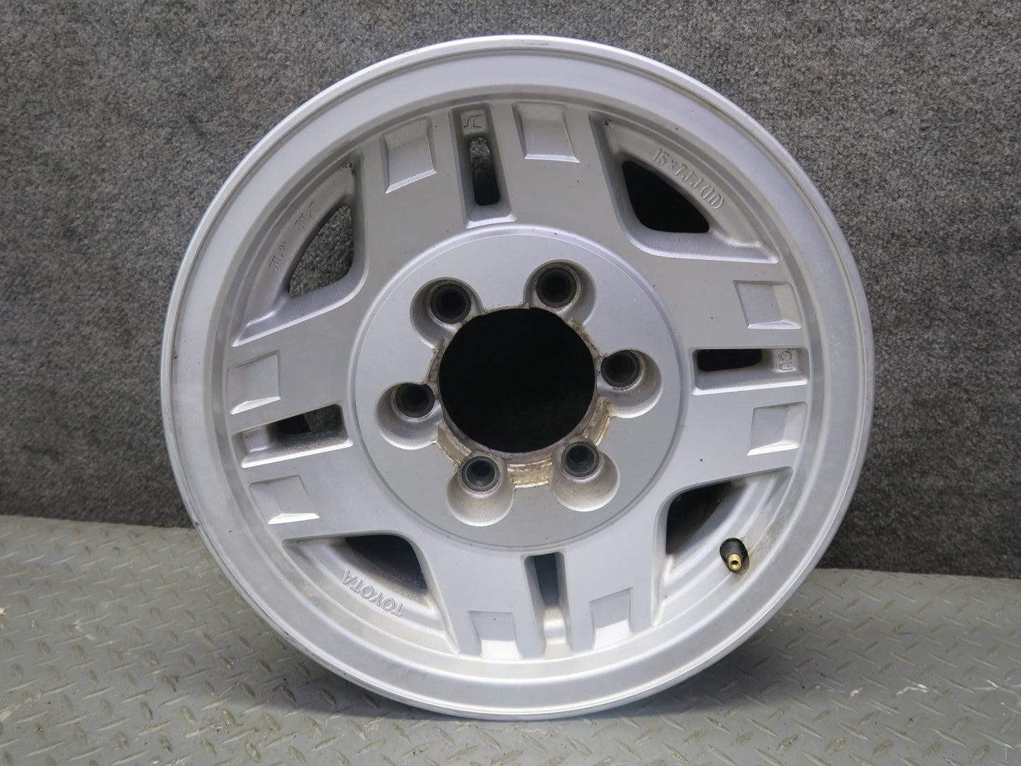 91-92 Toyota Land Cruiser FJ80 R15 15" 8-SPOKE Alloy Wheel Rim 15X7J ET10 Set