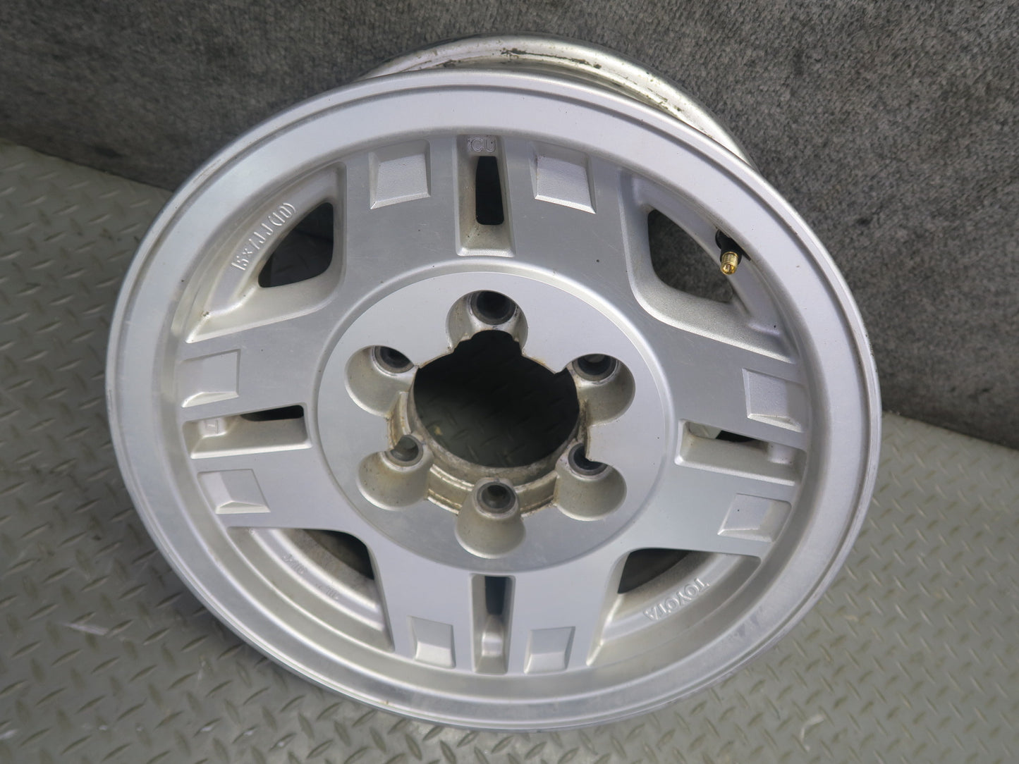 91-92 Toyota Land Cruiser FJ80 R15 15" 8-SPOKE Alloy Wheel Rim 15X7J ET10 Set