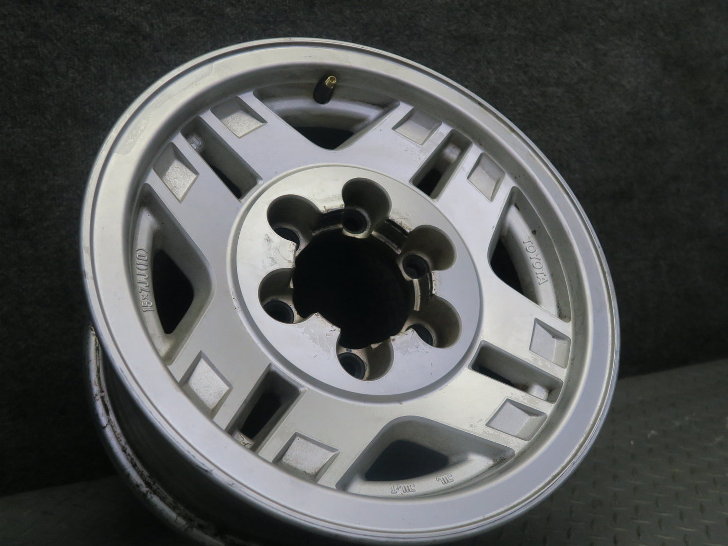 91-92 Toyota Land Cruiser FJ80 R15 15" 8-SPOKE Alloy Wheel Rim 15X7J ET10 Set