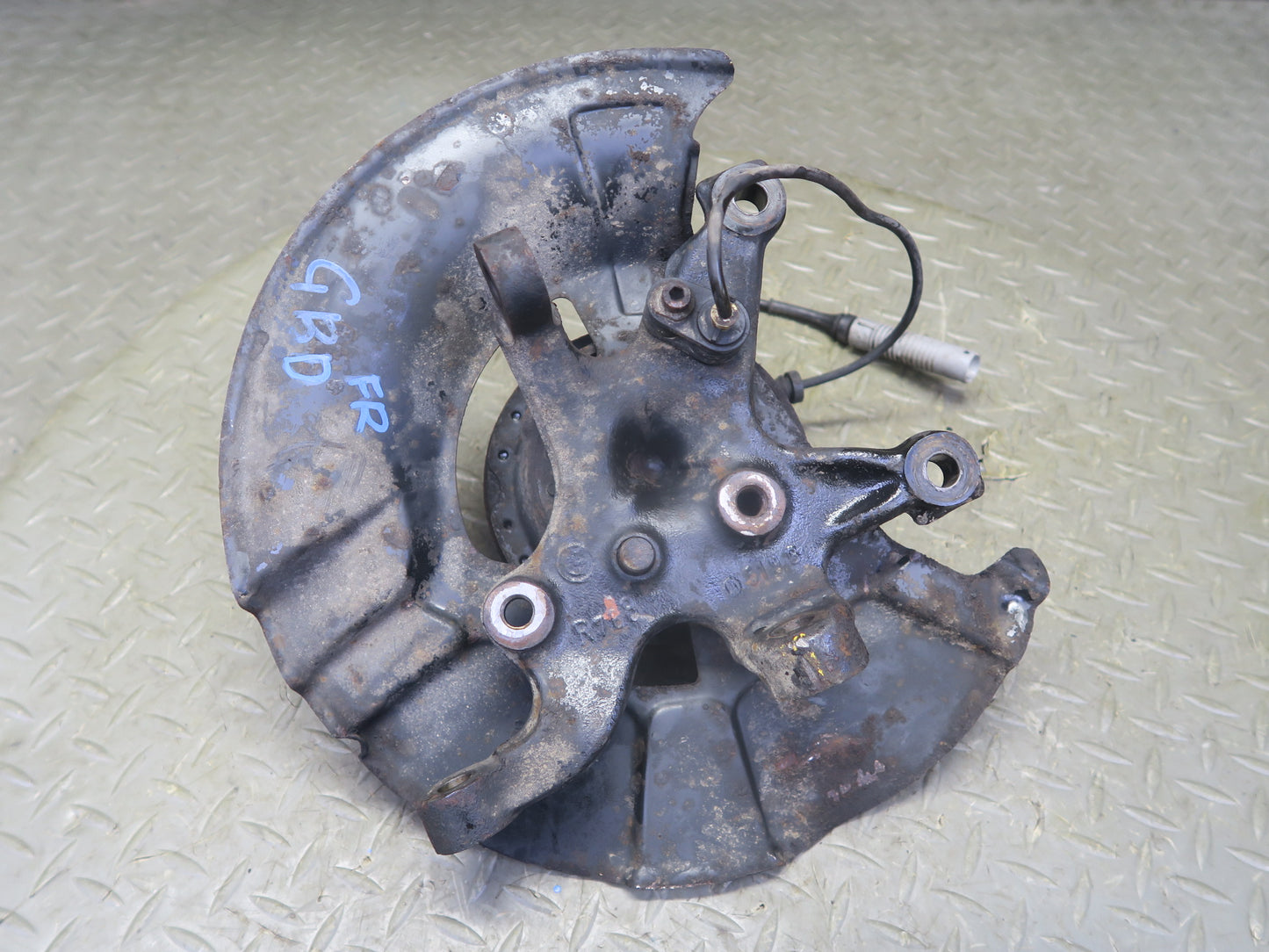 94-99 BMW E36 318i 318ti Front Right Spindle Knuckle Wheel Hub Bearing OEM