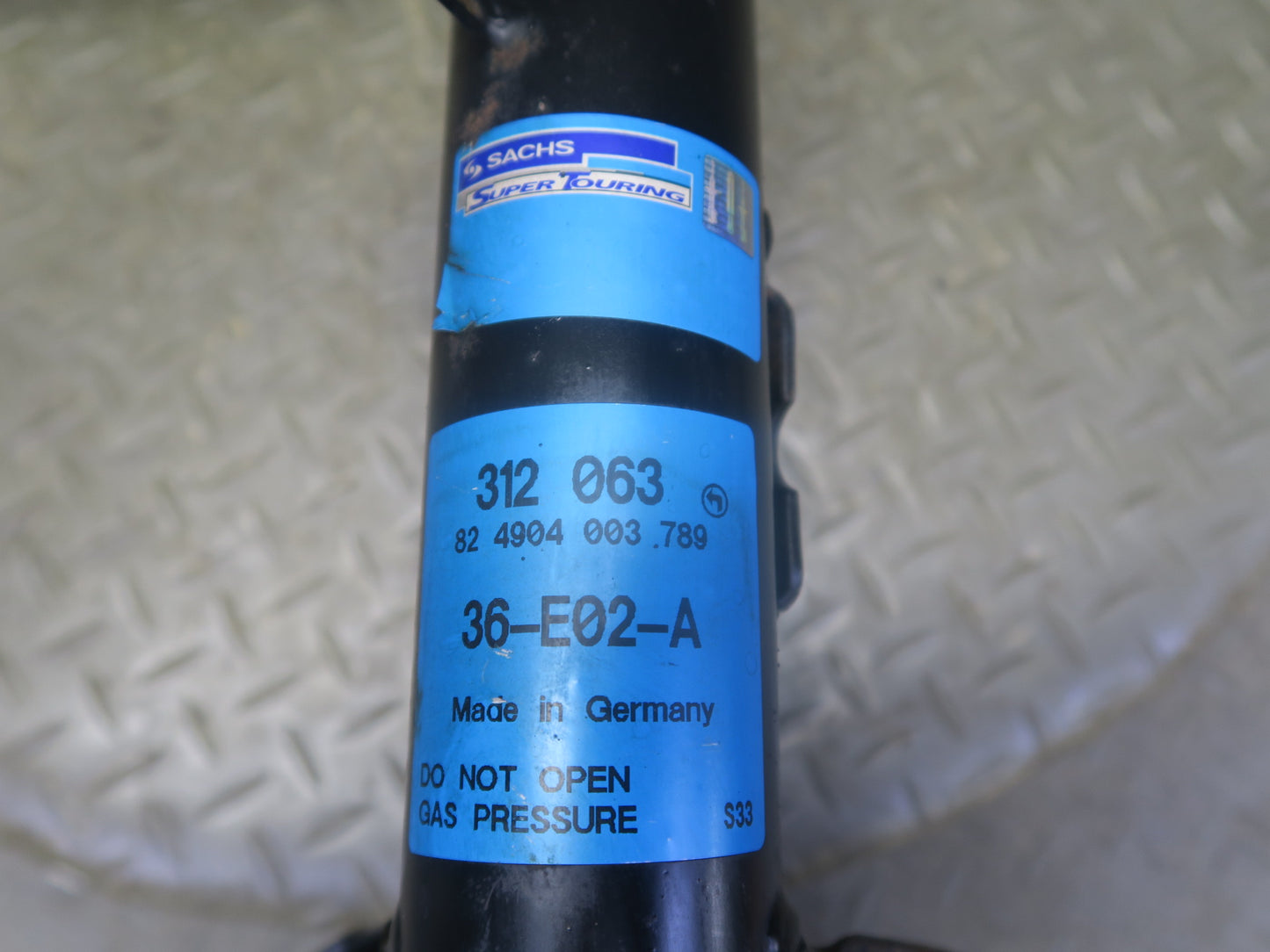 96-99 BMW E36 328iC Convertible Set of 2 Front Sachs Strut Shock Absorber