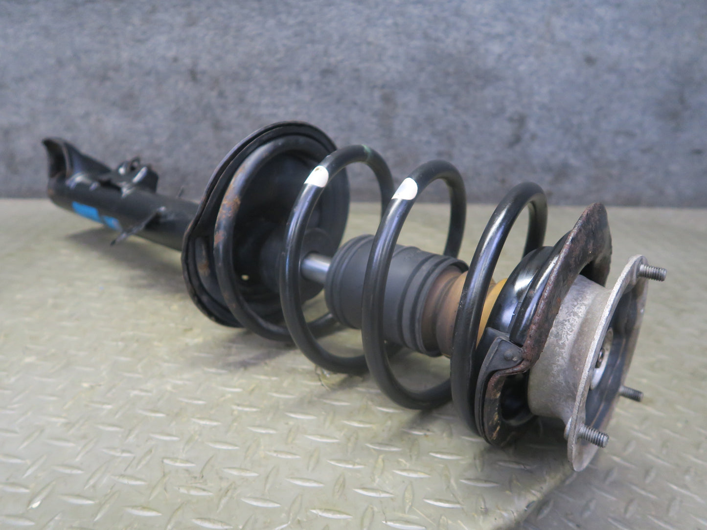 96-99 BMW E36 328iC Convertible Set of 2 Front Sachs Strut Shock Absorber