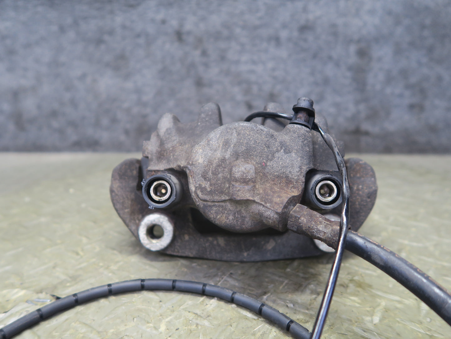 95-99 BMW E36 318ti 318i Z3 Set of 2 Front Left & Right Brake Caliper OEM