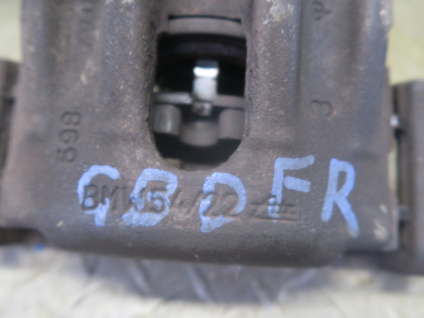 95-99 BMW E36 318ti 318i Z3 Set of 2 Front Left & Right Brake Caliper OEM