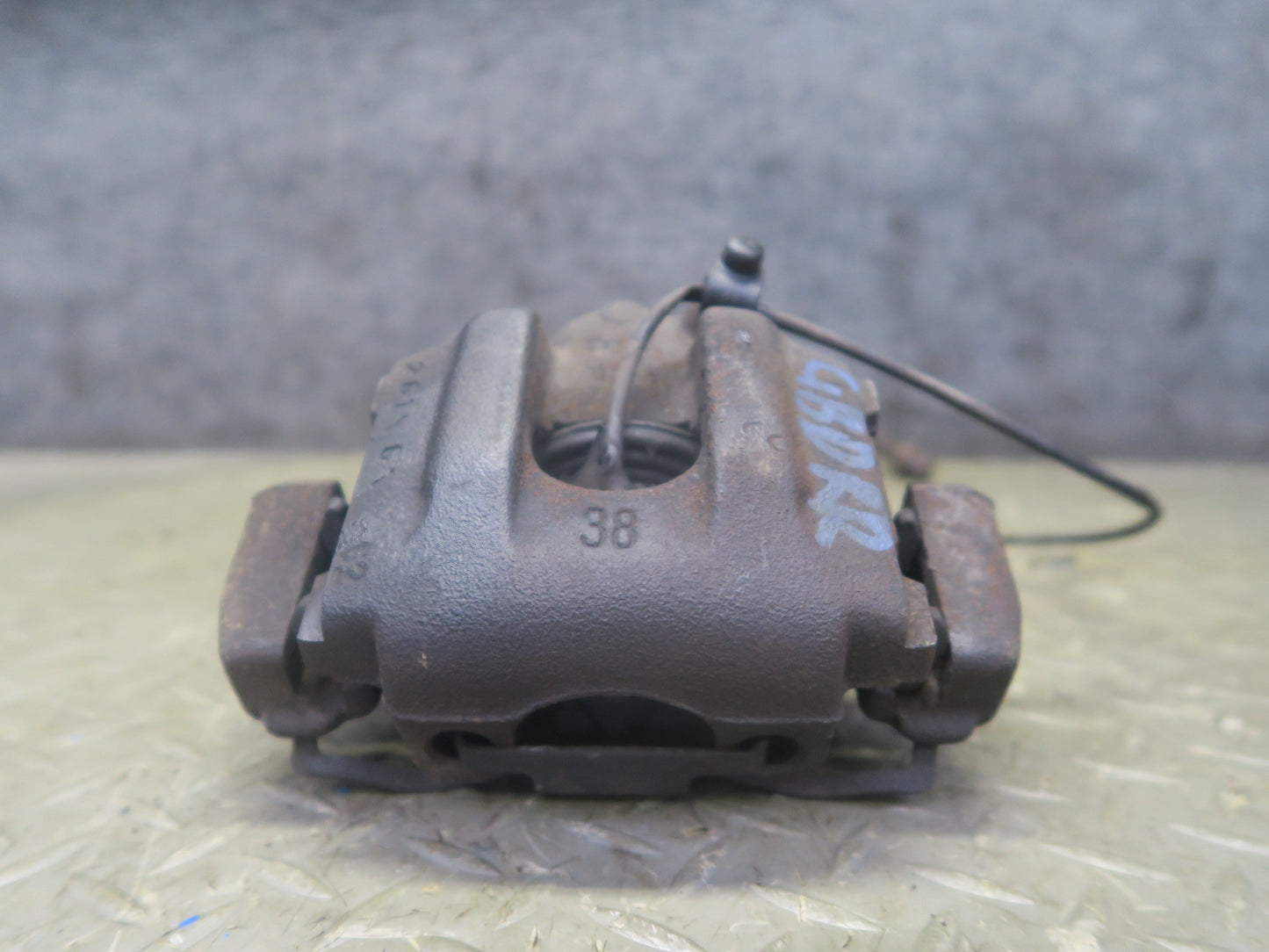 94-99 BMW E36 318iC Convertible Set of 2 Rear Left & Right Brake Caliper OEM
