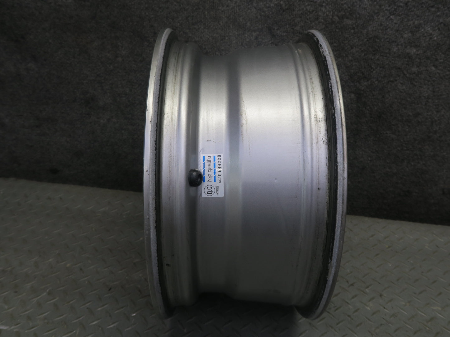 01-06 BMW E46 M3 Replica Aftermarket R15" Chrome Wheel Rim 16x7JJ 5x120