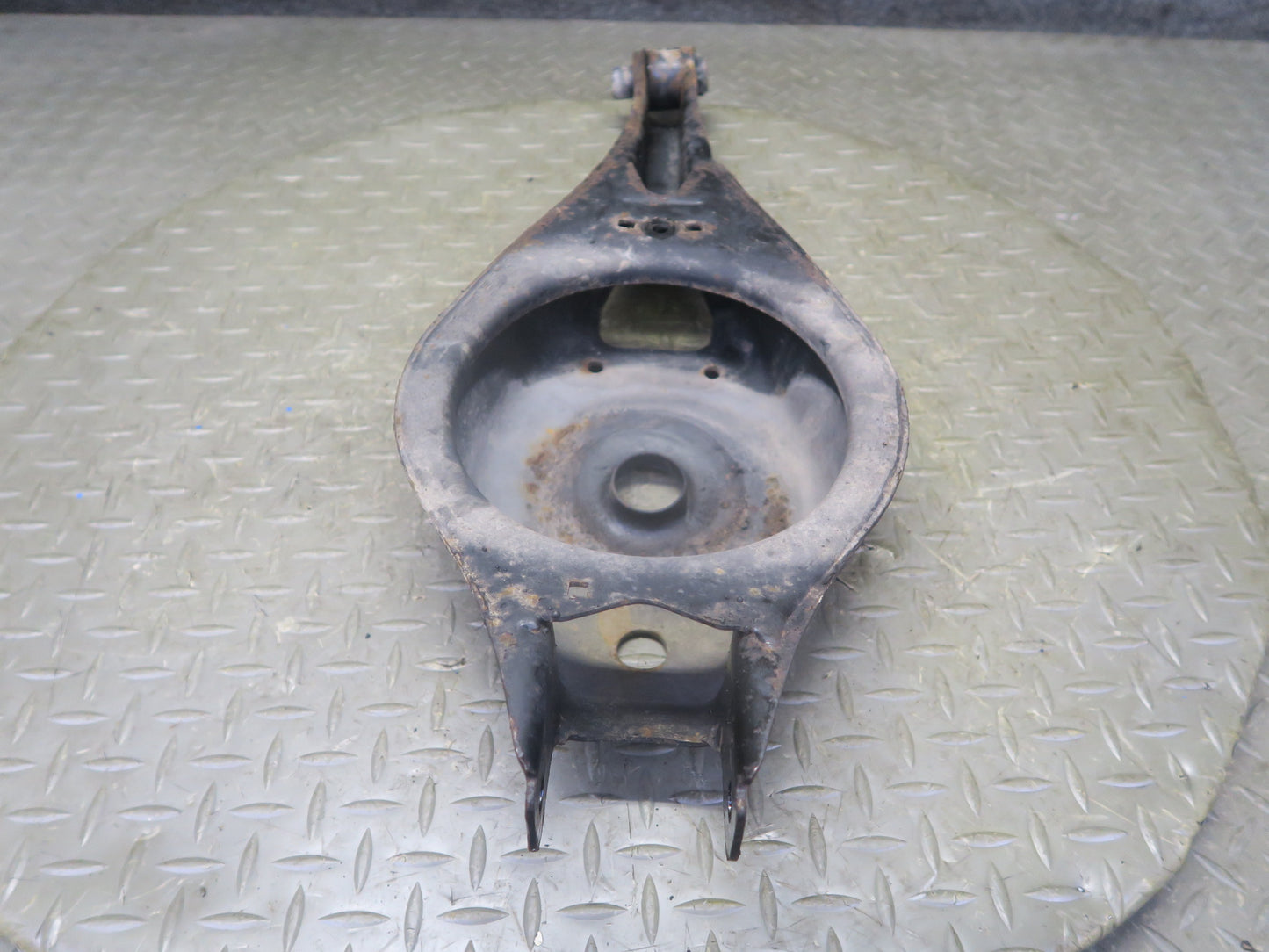 94-99 BMW E36 318iC Set of 2 Rear Right Upper & Lower Control Arm OEM